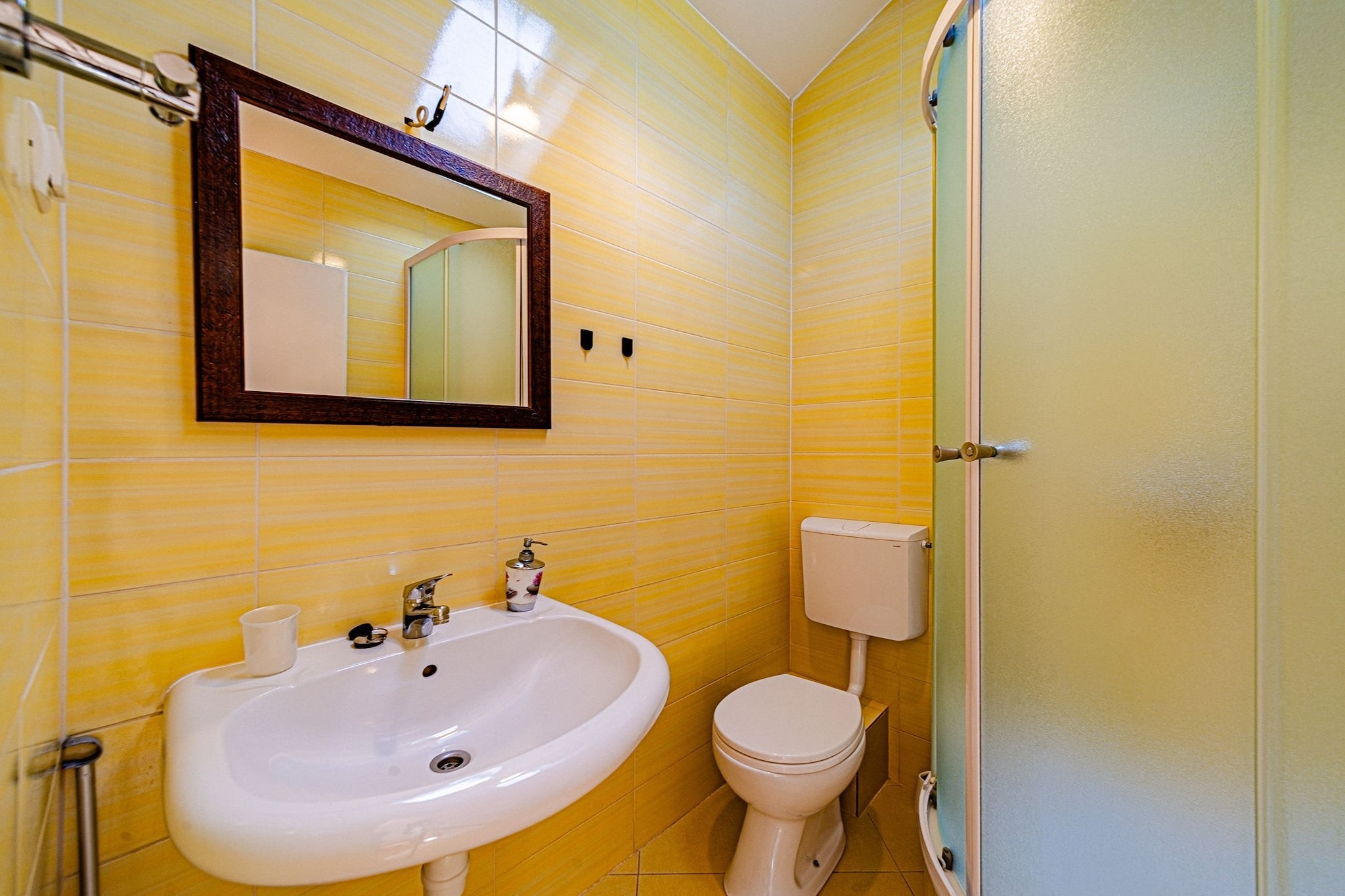 Holiday Home Island Gem - Five  Bedroom Apartment-Badezimmer