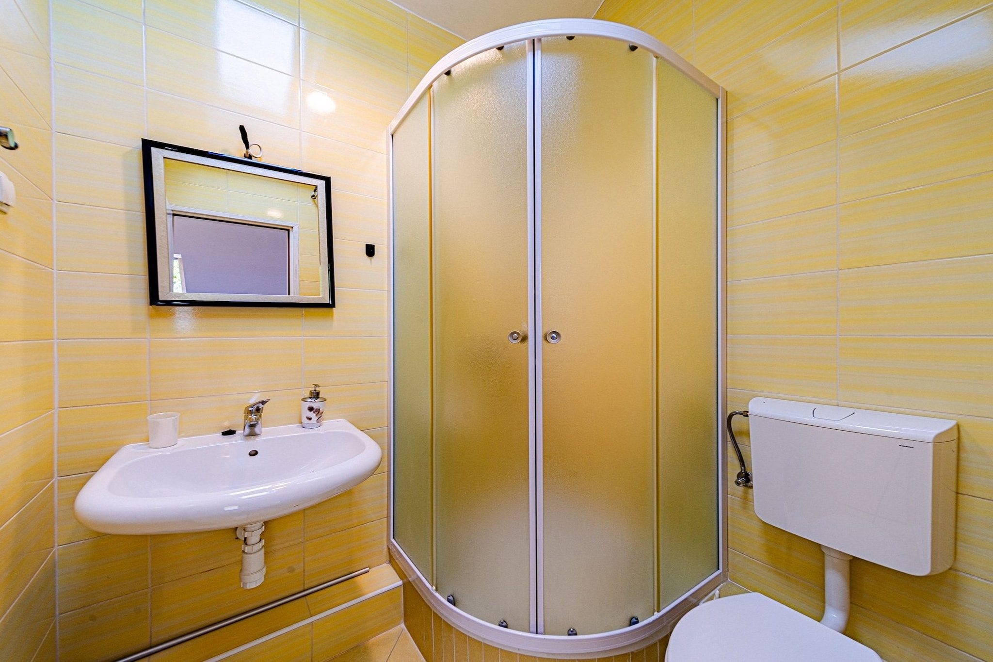 Holiday Home Island Gem - Five  Bedroom Apartment-Badezimmer