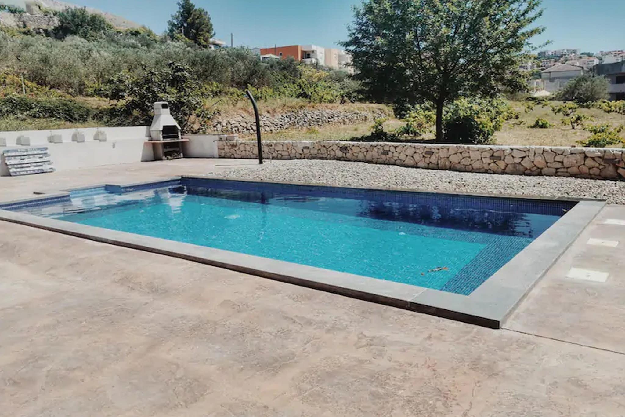 Holiday Home J&D No.2-Nine Bedroom House with Pool-Zwembad
