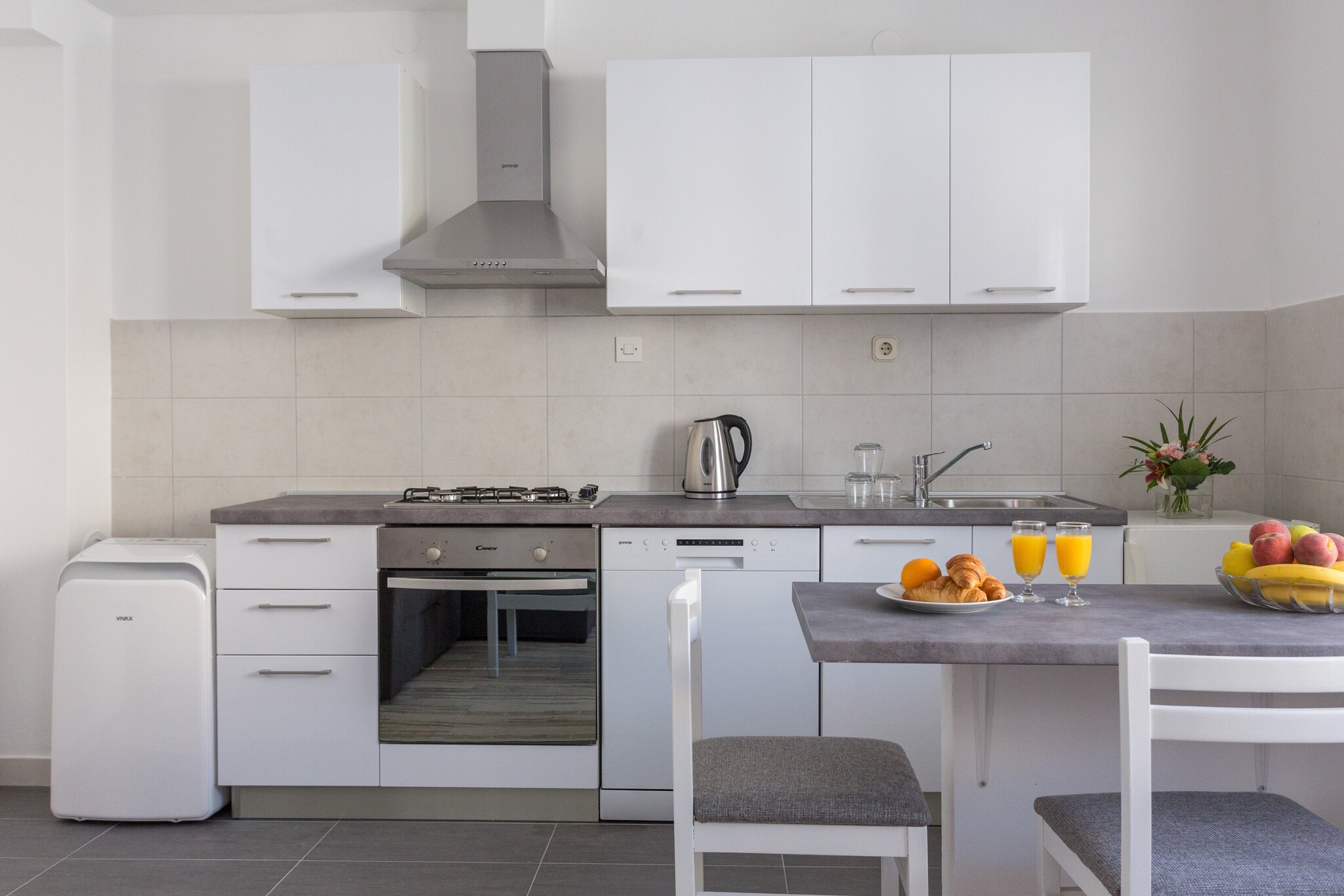 Holiday Home Oleander Sea View - Four Bedroom Holiday Home with Terrace and Sea View-Keuken
