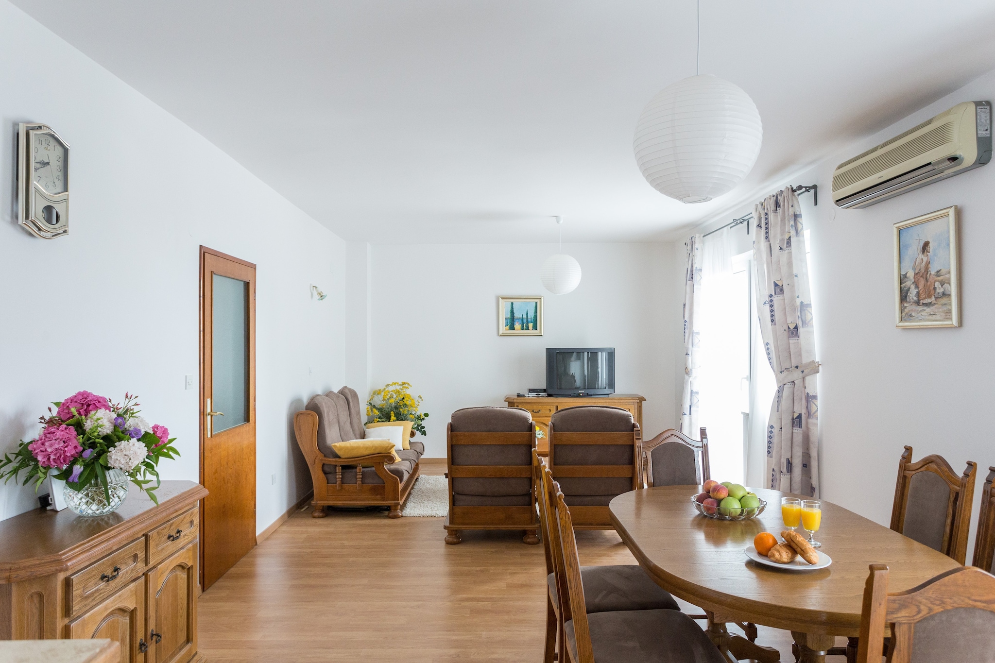 Holiday Home Oleander Sea View - Four Bedroom Holiday Home with Terrace and Sea View-Eetkamer