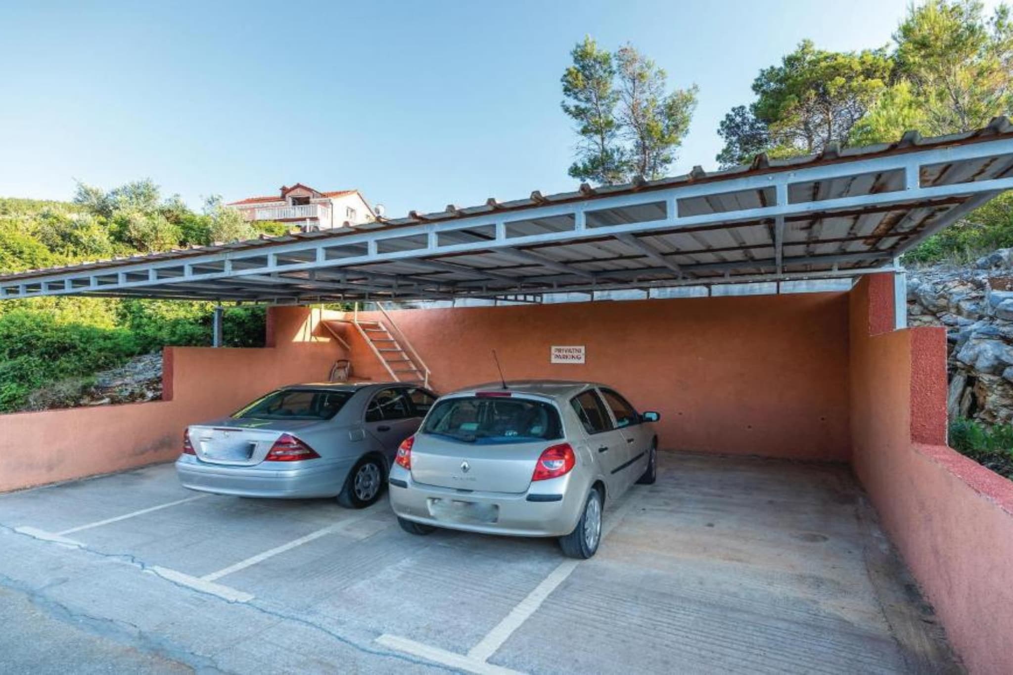 Villa Marko - Villa with swimming pool-Parkeerplaats