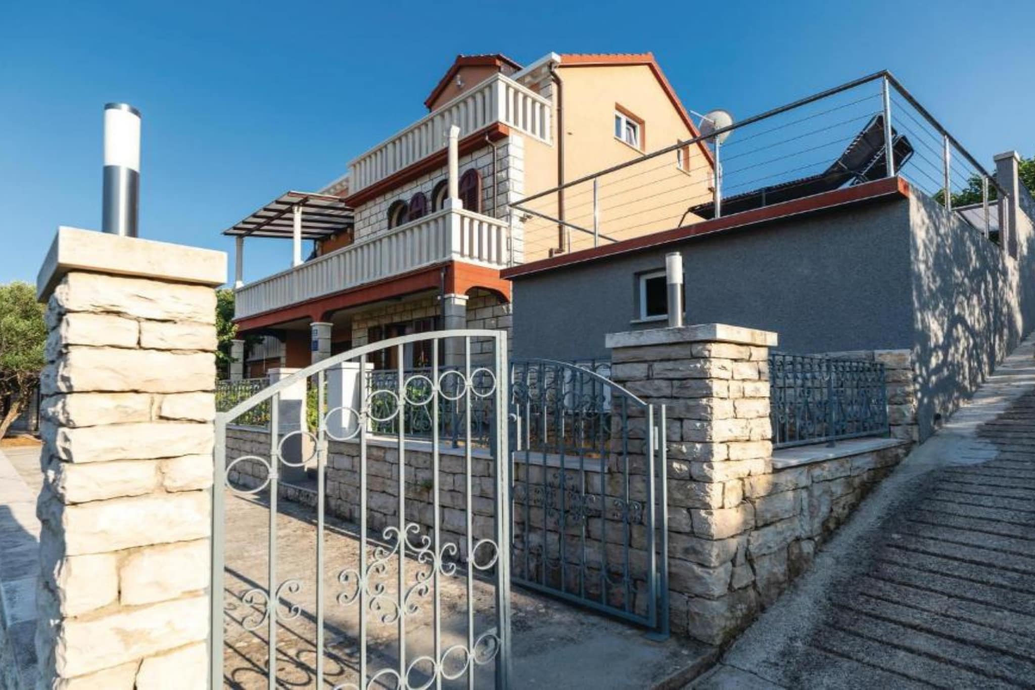Villa Marko - Villa with swimming pool-Buitenlucht