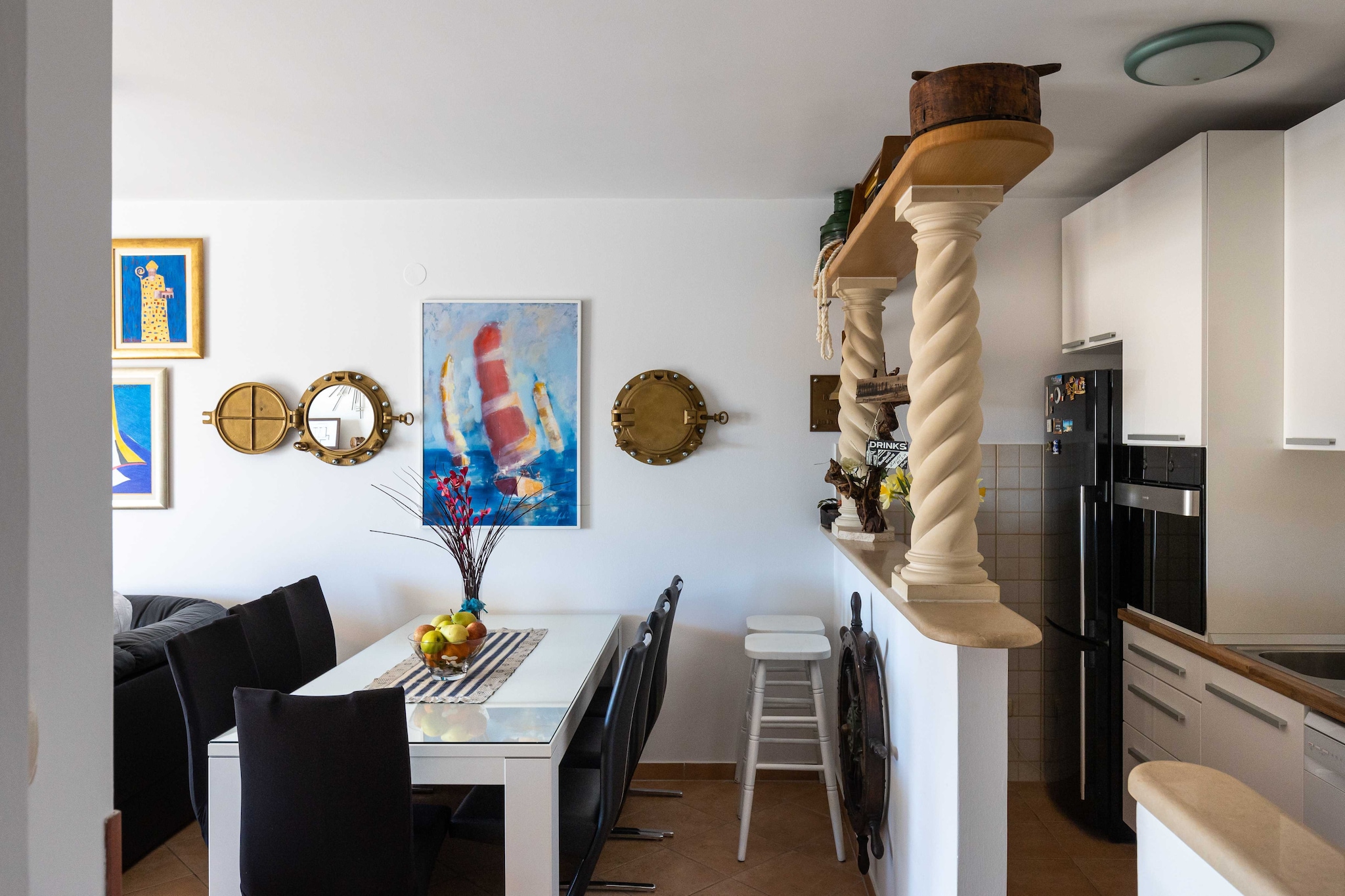 Apartment KOKe - Two Bedroom Apartment with Balcony and partial Sea View-Indoor
