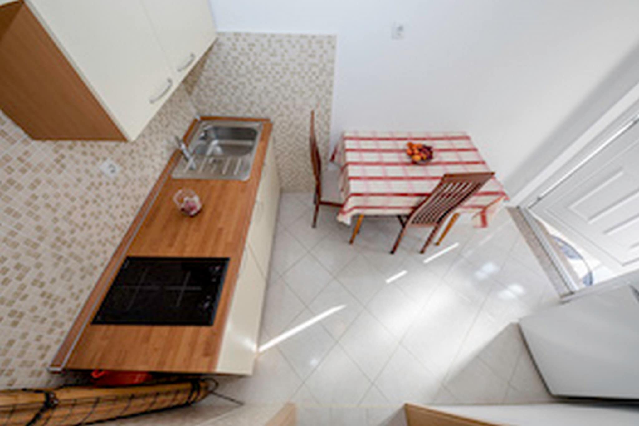 Apartments & Rooms Green Bay - Studio Apartment-Binnen