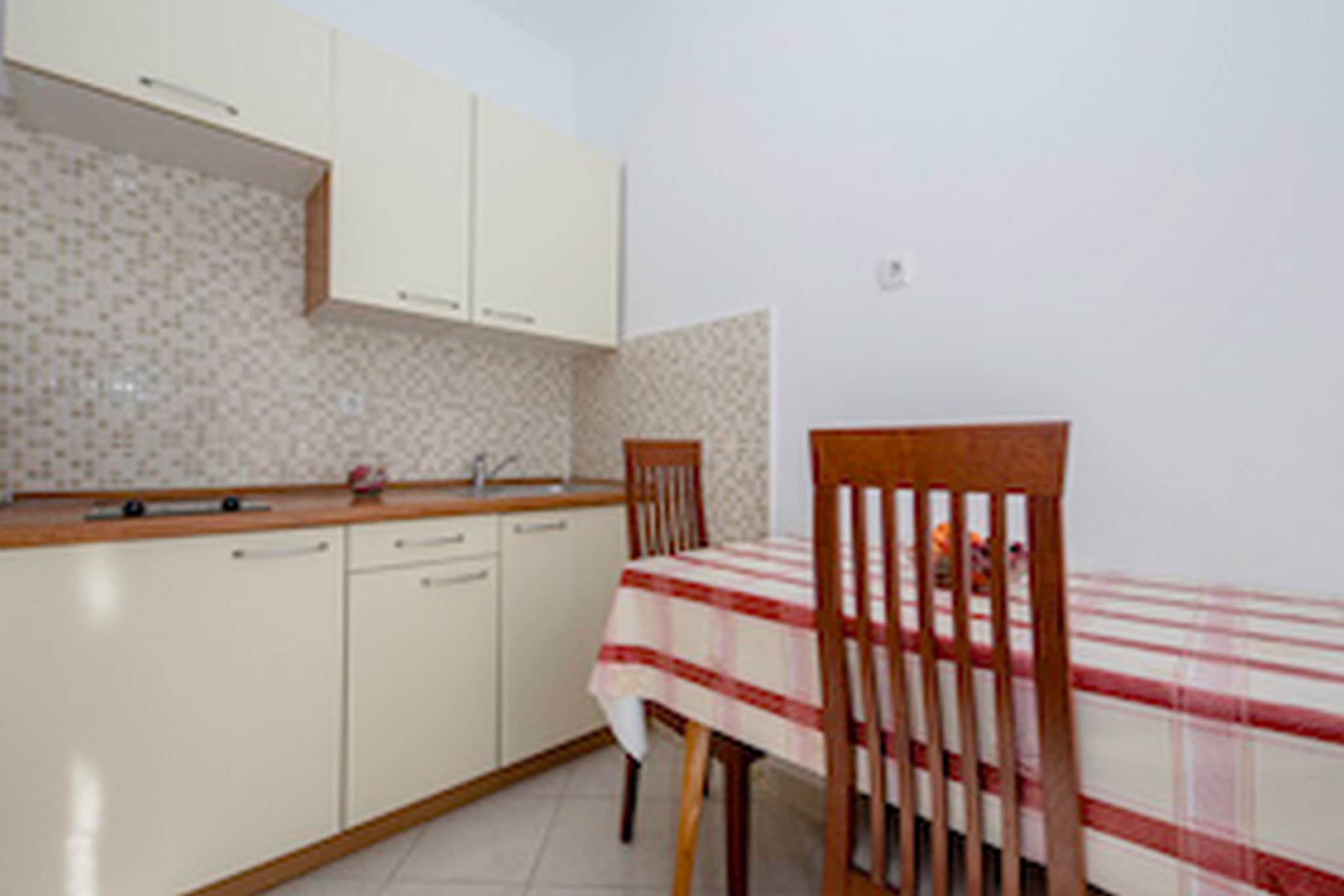 Apartments & Rooms Green Bay - Studio Apartment-Keuken