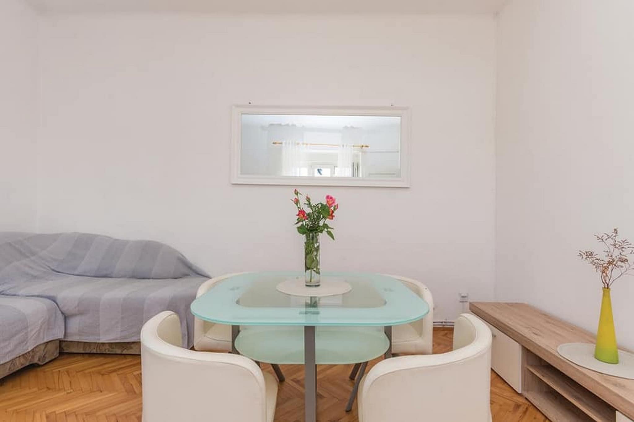 Apartment Marjan - One Bedroom Apartment with shared Terrace-Binnen