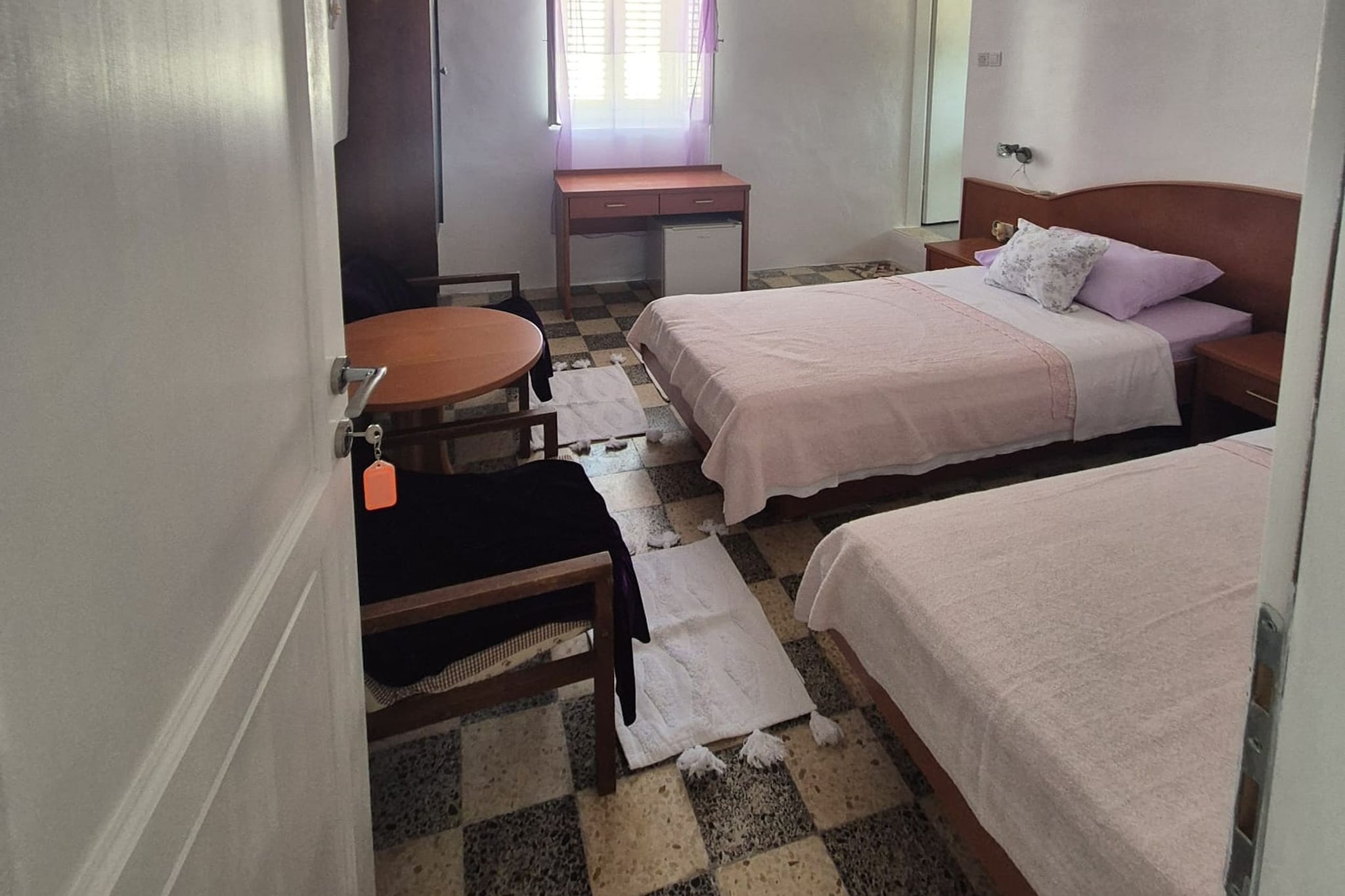 Rooms Milena - Double or Twin Room with Private Bathroom - Slaapkamer