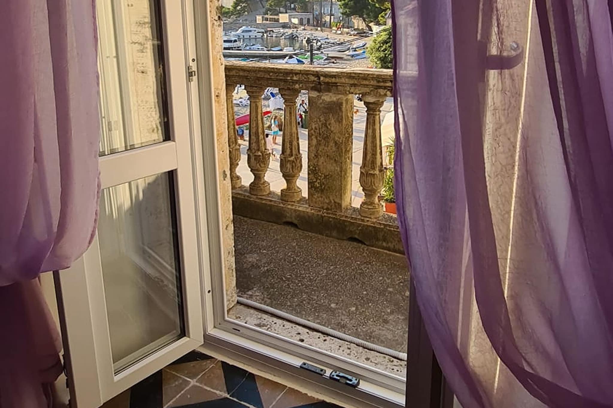 Rooms Milena - Triple Room with  External Private Bathroom - View