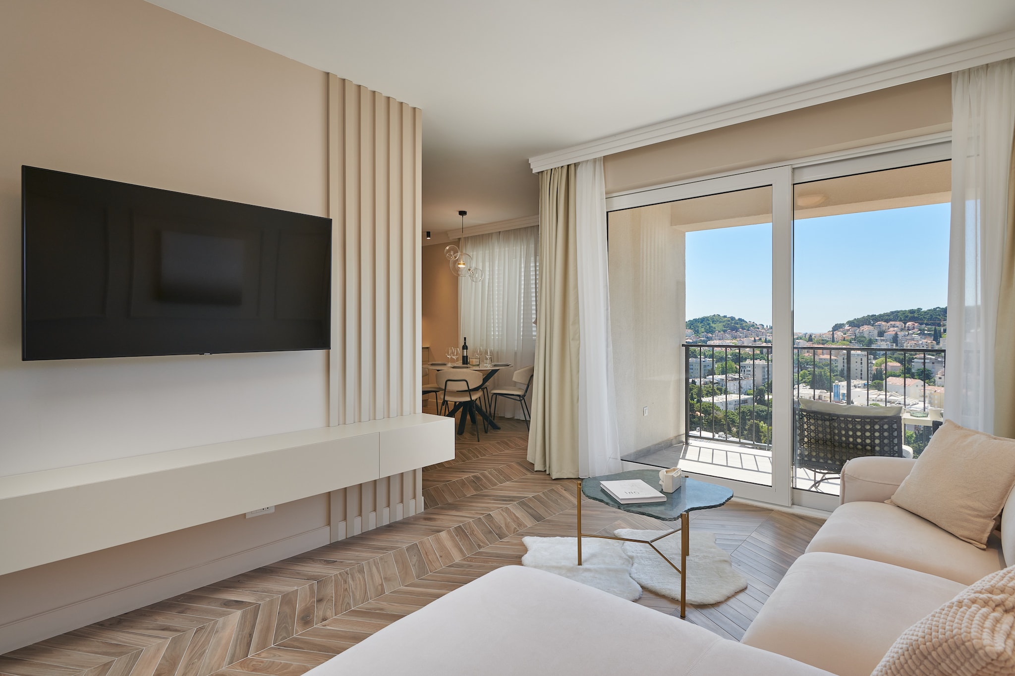 Apartment Blu is self catering accommodation located in Dubrovnik.
Private parking is provided, reservation is not required.
This lovely apartment has private entrance and is located on the upper floor. Living area features seating area and flat screen TV. Free WiFi and air conditioning are provided. Kitchen is well equipped and features dining area. Bathrooms feature shower and hair dryer. Linen and towels are provided, so as ironing facilities. apartment features furnished terrace with sea view.
Many shops, restaurants, markets and cafes can be found at 500 m range. Bank and ATMs, grocery store and bakery are in 500 meters range. This location offers a lot of opportunities to relax, since guests can reach various lovely places in couple of minutes walk. The nearest beach is located 500 m away. Pharmacy is located 700 m away.
The nearest bus station is located 300 m away. The nearest airport is located 20 km away.