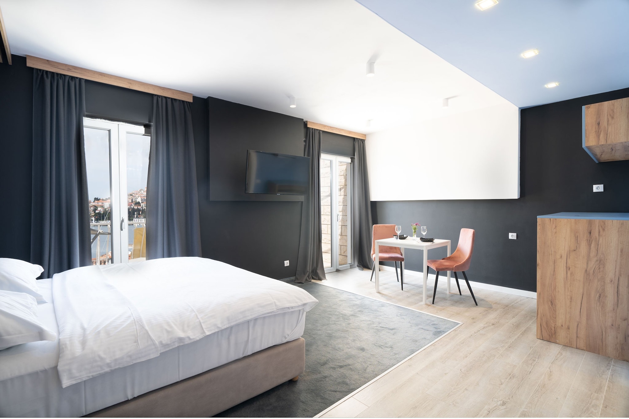 Apartments Tayra - Superior studio apartment with balcony (BR1)