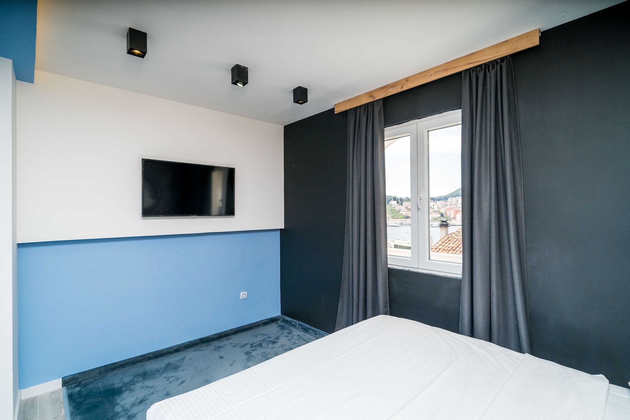 Apartments Tayra - Deluxe studio apartment with terrace (BR4)