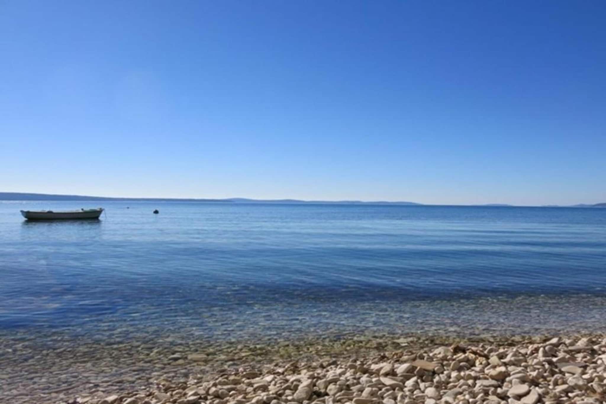 Apartment Mila - Three Bedroom Apartment with Terrace and Sea View-Gebieden zomer 20km