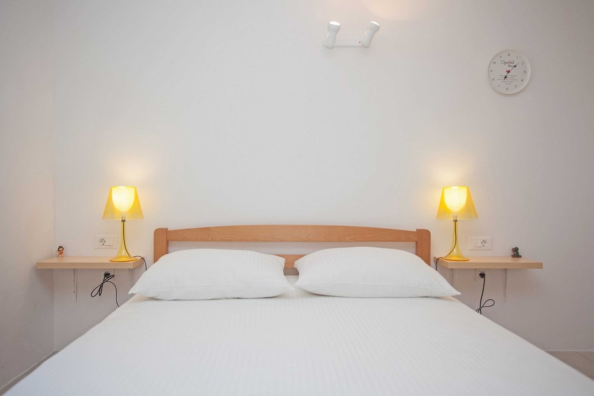 Apartments Maro & Baro are located in Dubrovnik, walking distance away from the UNESCO's heritage site Old Town, which makes this place an ideal place for relaxing and enjoying various activities that Dubrovnik offers.
Apartments Maro & Baro offers accommodation with high-speed wireless internet as well as air-counditouining in every unit. You can enjoy your vacation in a shared garedn or on a beautiful terrace that
that overlooks the city and the sea.
Luggage storage is possible prior to check in and after check out, so you can explore the city a little more before your departure.
Guests have access to washing machine, ironing board and iron.
Baby cot is available upon request.
Apartment Maro comes with a shared terrace and it can perfectly fit up to two people. It features SAT LCD TV as well as air-conditioning.
Kitchen is equipped with refrigerator, water kettle, microwave, stove, vito ceramic, kitchen utensils, fan, toaster and dining area.
Private bathroom comes with a shower and toilet.
Free toiletries, hair dryer as well as linens and towels are at your disposal.
Apartments Maro & Baro are ideally situated in Dubrovnik, at walking distance to The City Walls and everything else Dubrovnik has to offer. The nearest beach is located 400 m away from the property.
Restaurants, bars and cafes- all can be found within 200 m away from the property. The nearest grocery store is 100 meters away.
Airport is around 20 km away from the property. Bus station and Ferry Port is 3 km away.