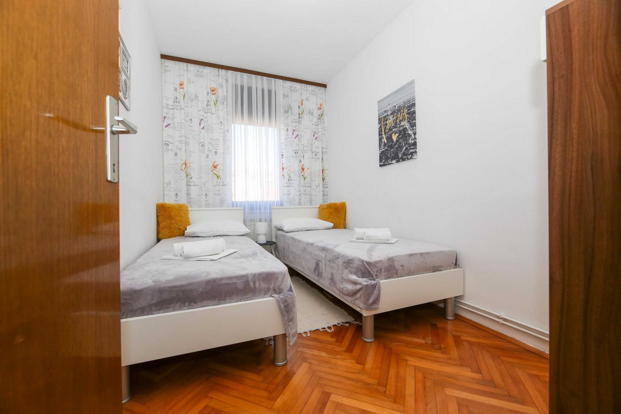 Apartment Kosor - Three Bedroom Apartment with Terrace and Sea view-Slaapkamer