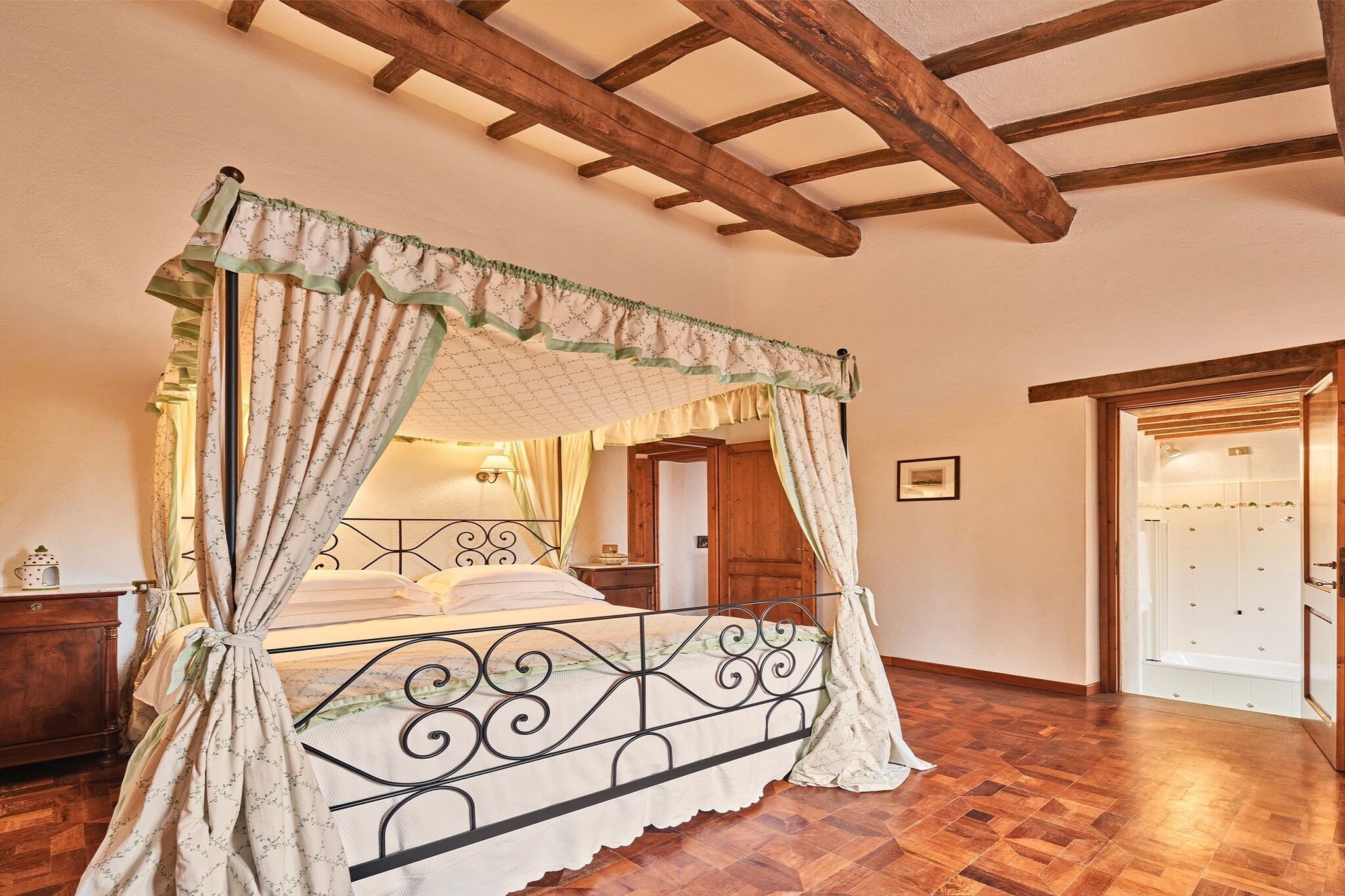 Ground floor: (Sitting room, dining room(dining table(6 persons)), Kitchen(stove, electric kettle, toaster, coffee machine, oven, microwave, dishwasher, fridge, washing machine, high chair))\n\nOn the 1st floor: (Living room(single sofa bed, single sofa bed, TV, fireplace), Bedroom with bathroom(double bed or 2 single beds, bathtub or shower, washbasin, toilet, bidet, hairdryer), Bedroom with bathroom(double bed, bathtub or shower, washbasin, toilet, bidet, hairdryer))\n\nAttic: (Bedroom with bathroom(double bed, bathtub or shower, washbasin, toilet, bidet, hairdryer))\n\ntumble dryer, washing machine, patio, terrace, garden(private, 25 m2), BBQ, parking, swimming pool(shared with other guests, 13 x  6 m., opened from Apr upto and including Sep)