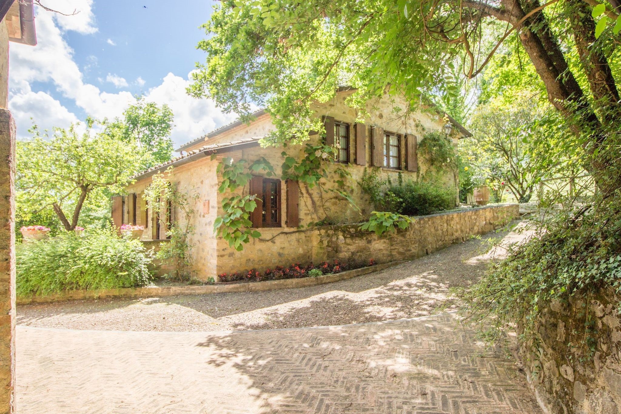 House in Umbertide with Pool and Historic Charm