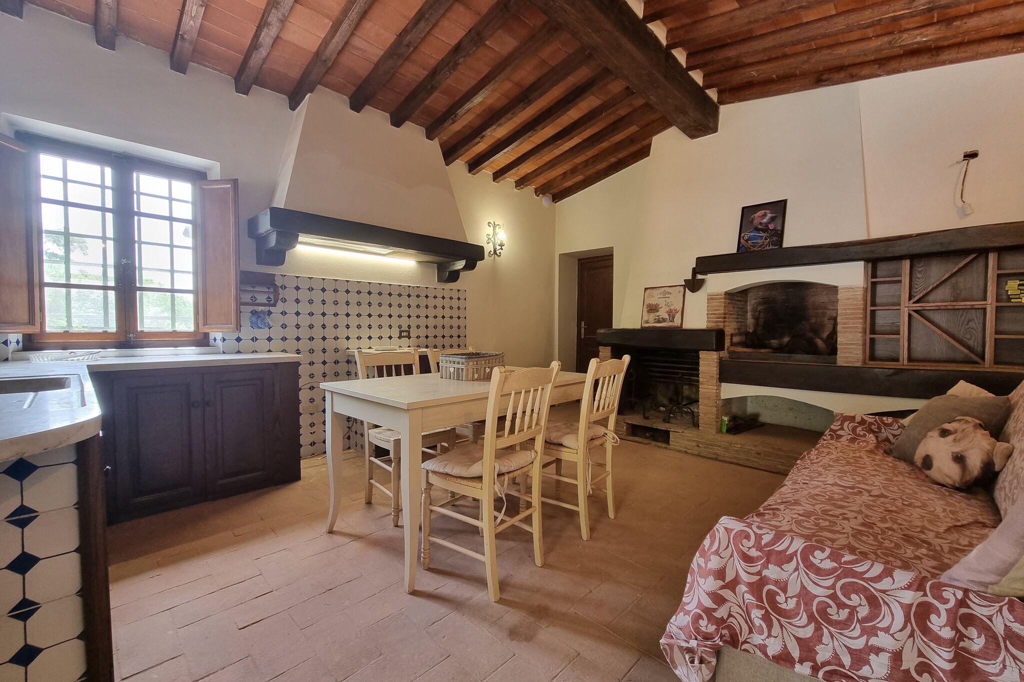 Attractive apartment in Pietrasanta with private garden