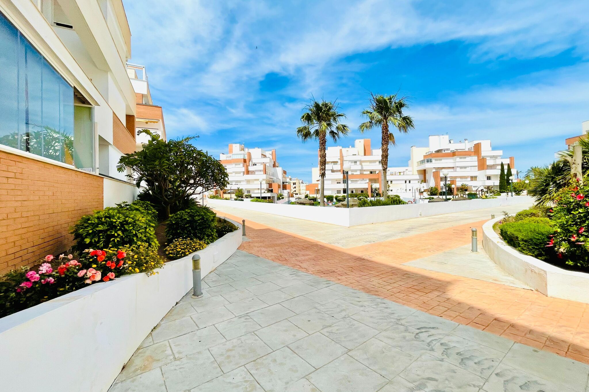 Attractive apartment in Roquetas de Mar with terrace