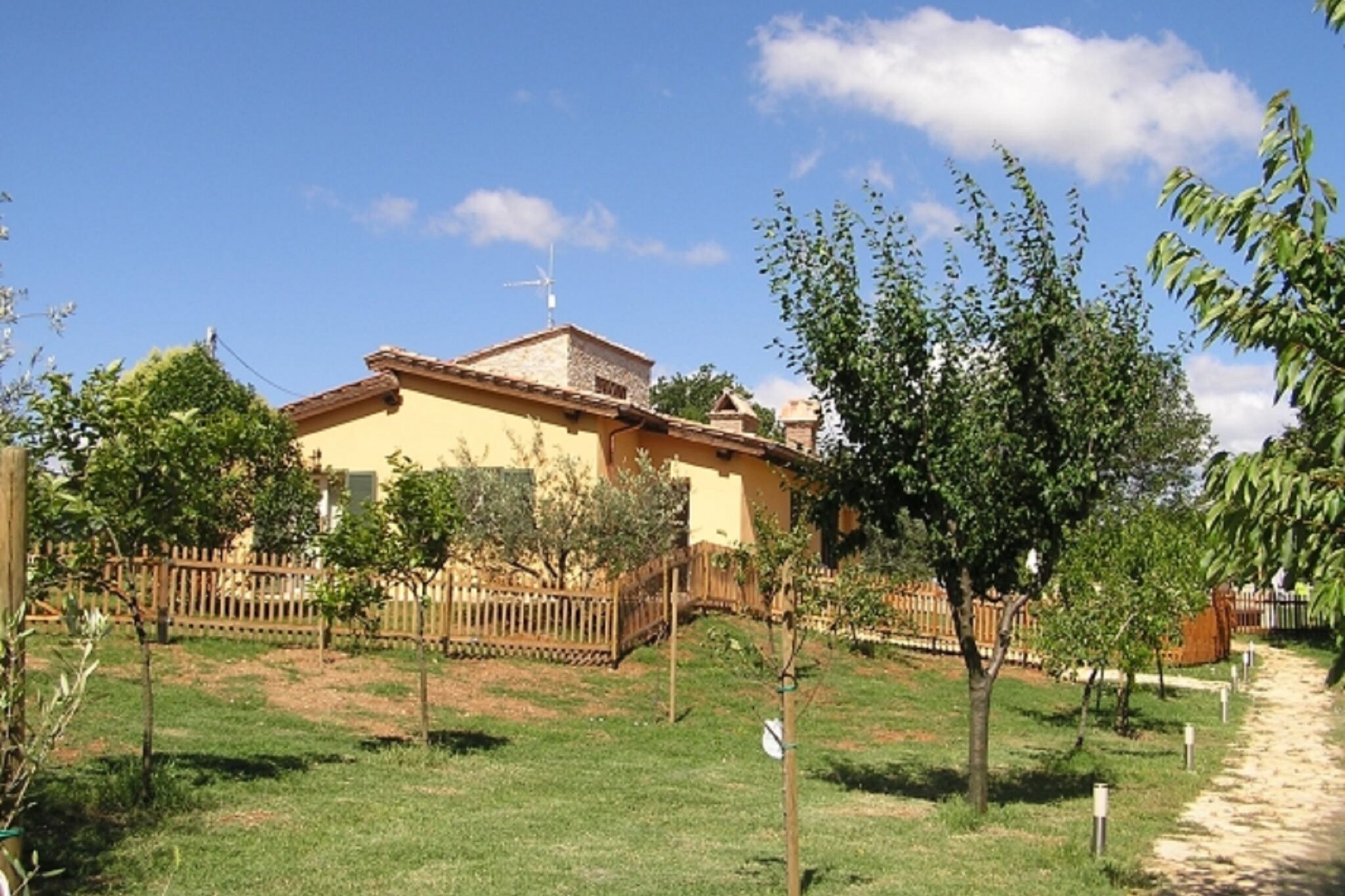 Schönes Ferienhaus in Perugia mit Pool