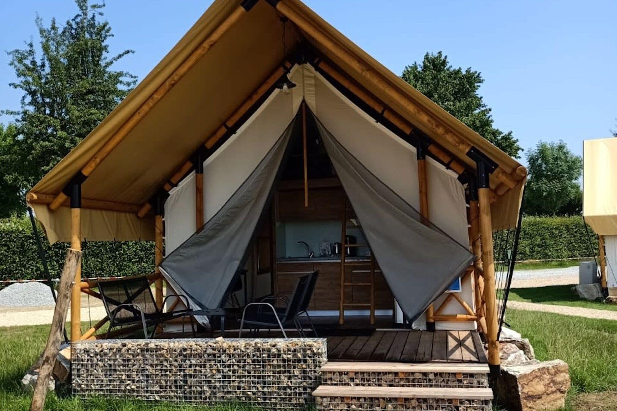 Safari tent with bathroom, 9 km from Maastricht