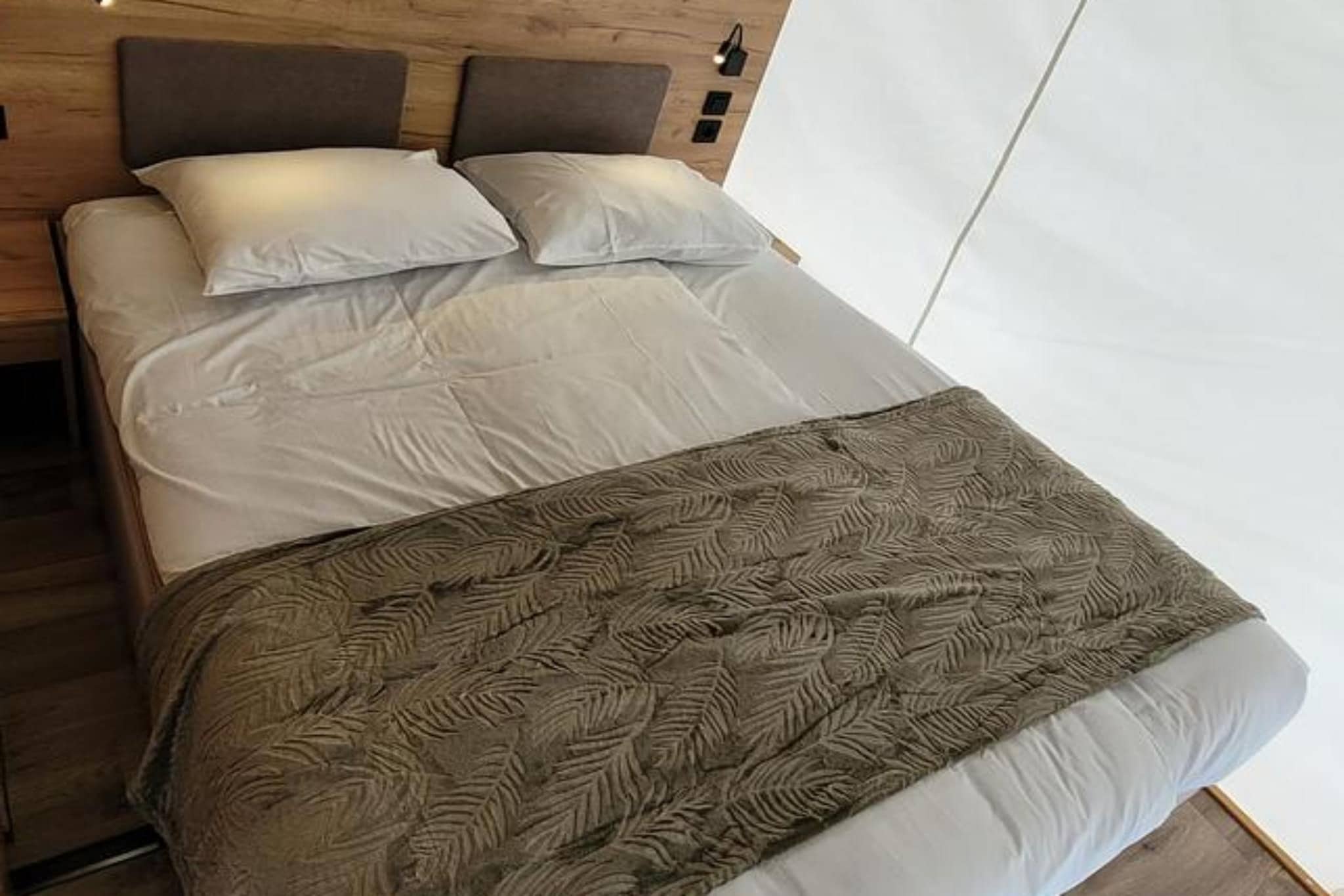 Glamping tent Luxury 4