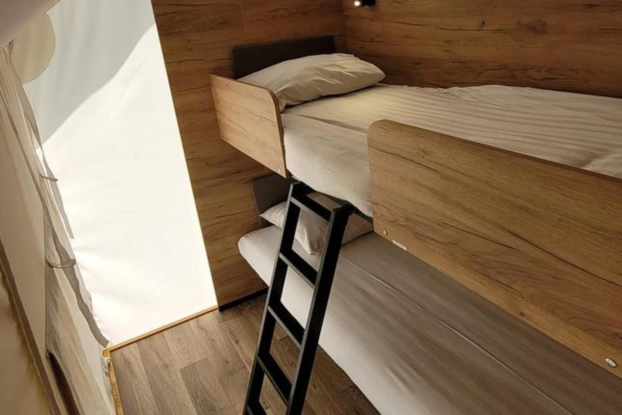 Glamping tent Luxury 42 - Slaapkamer