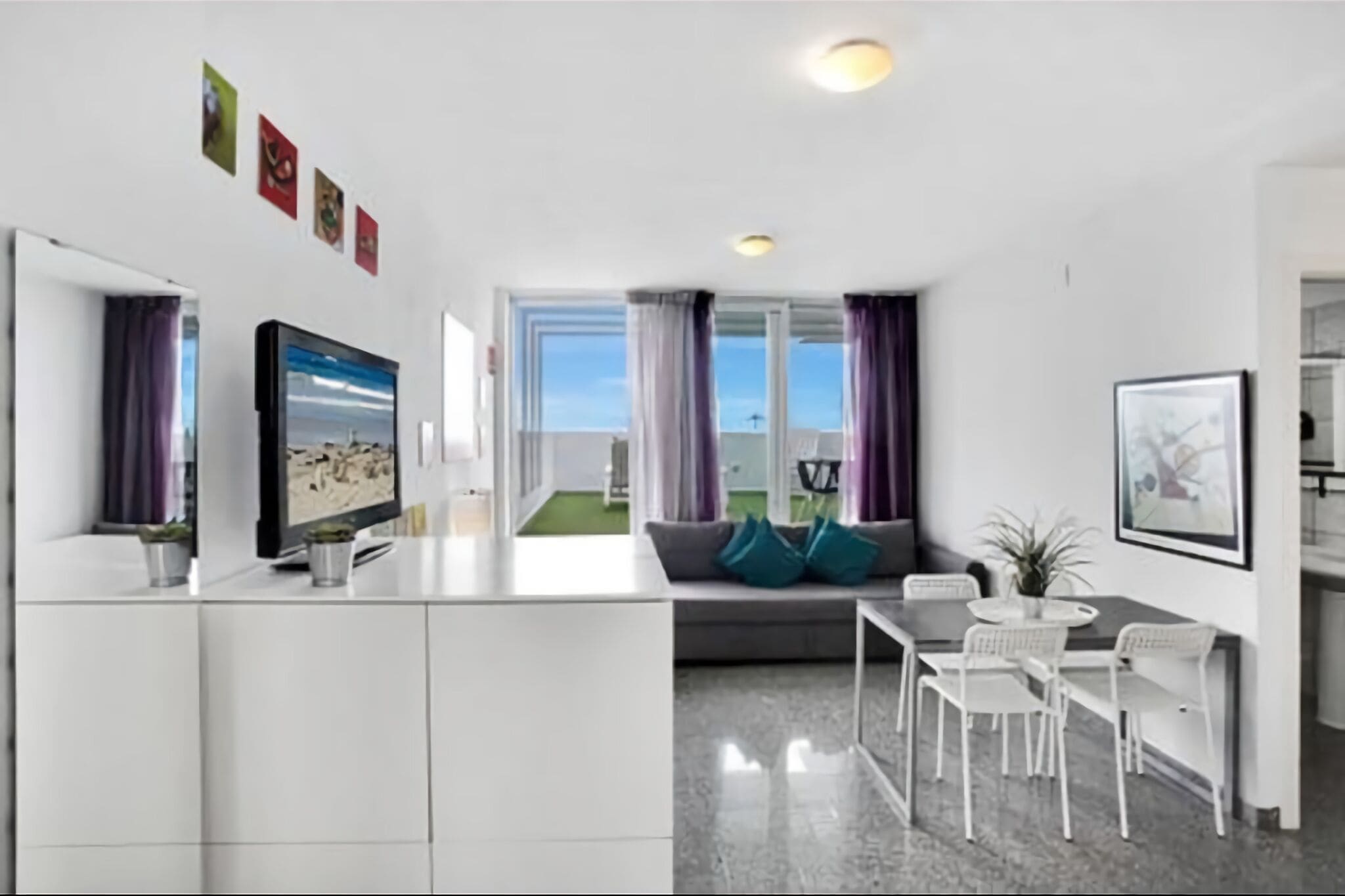 Appartement confortable à Guía de Isora avec balcon ou terrasse