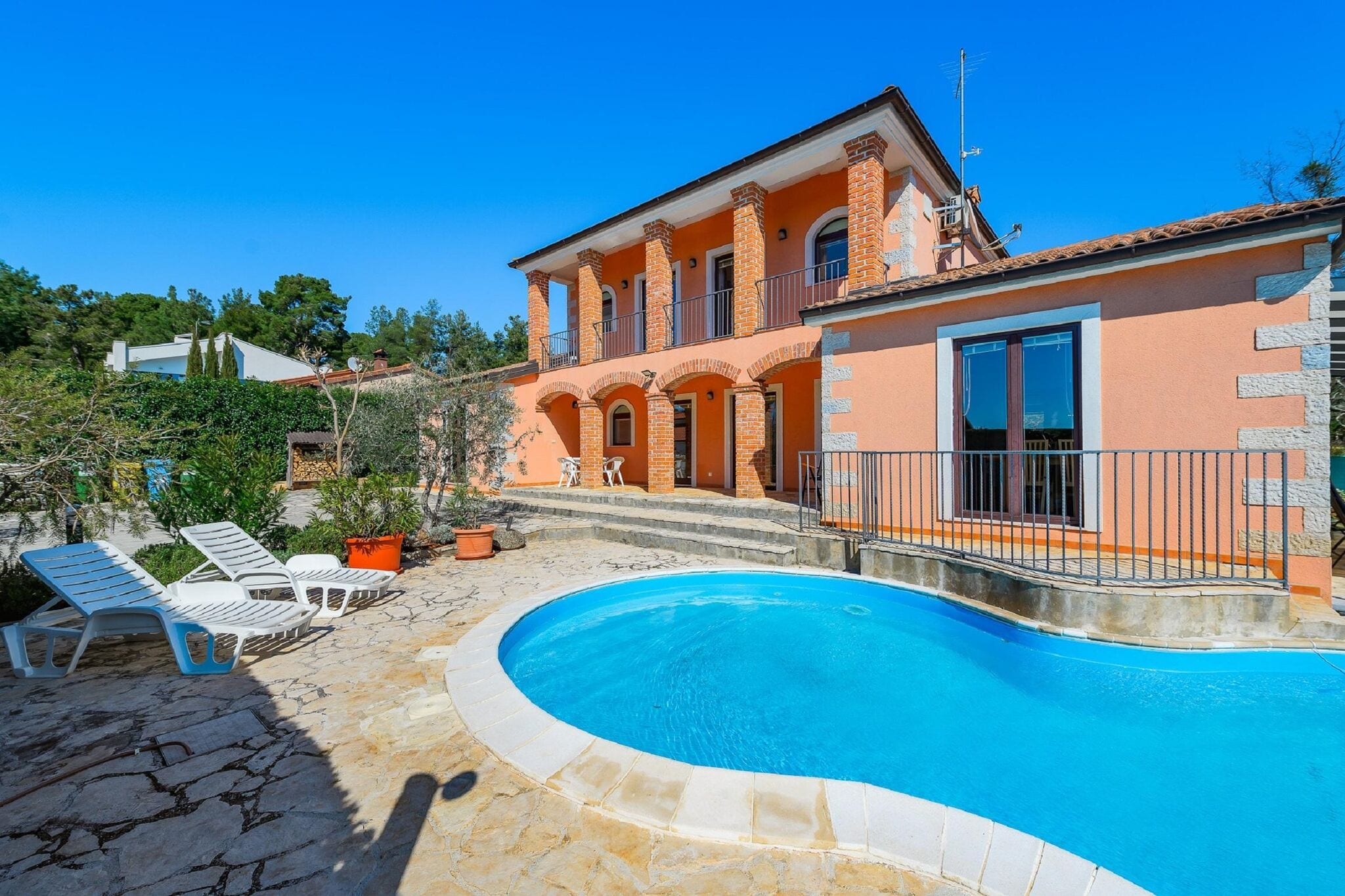 Spacious holiday home in Višnjan with private pool