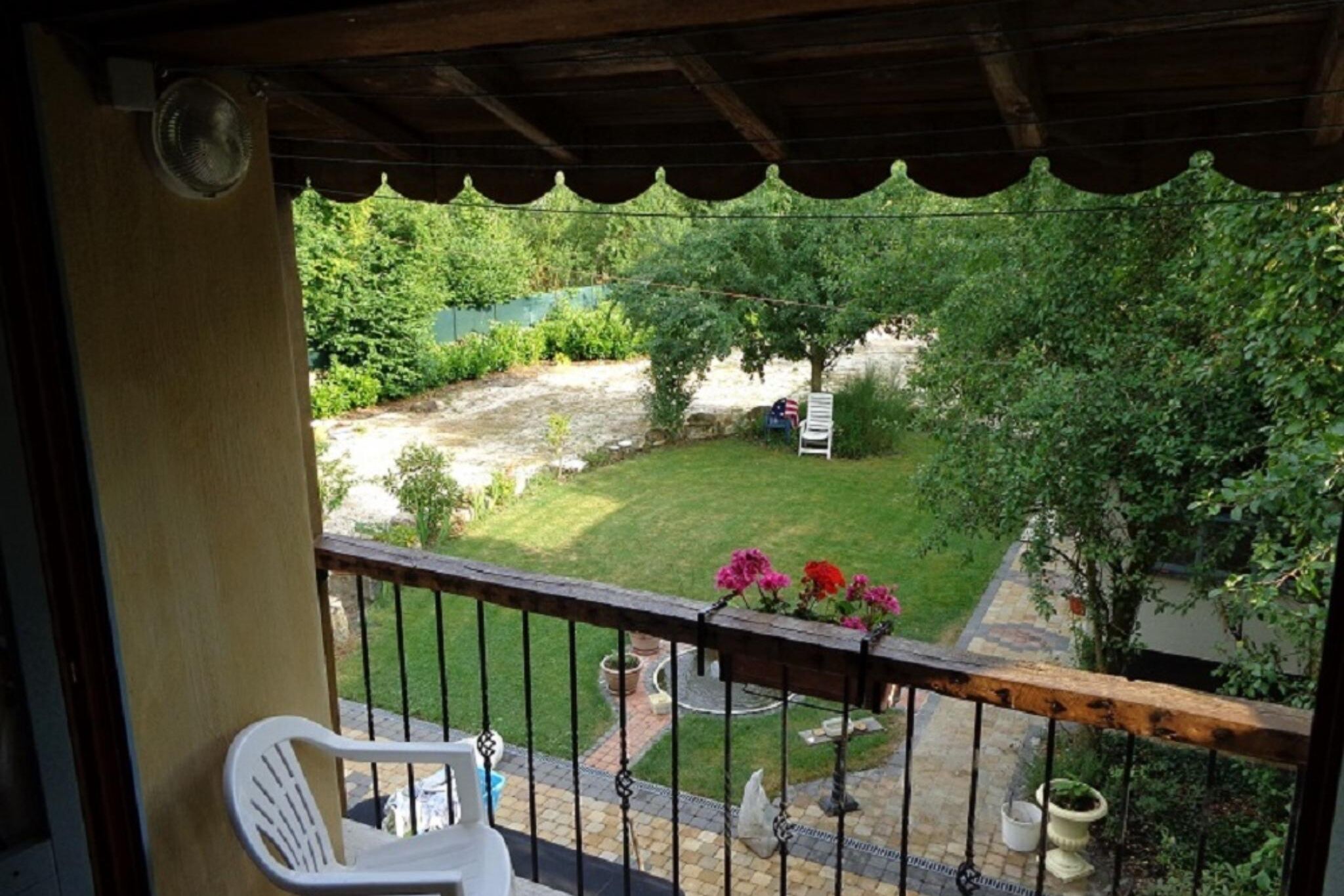 Mooie vakantiewoning in Sivry sur Meuse met ruime tuin