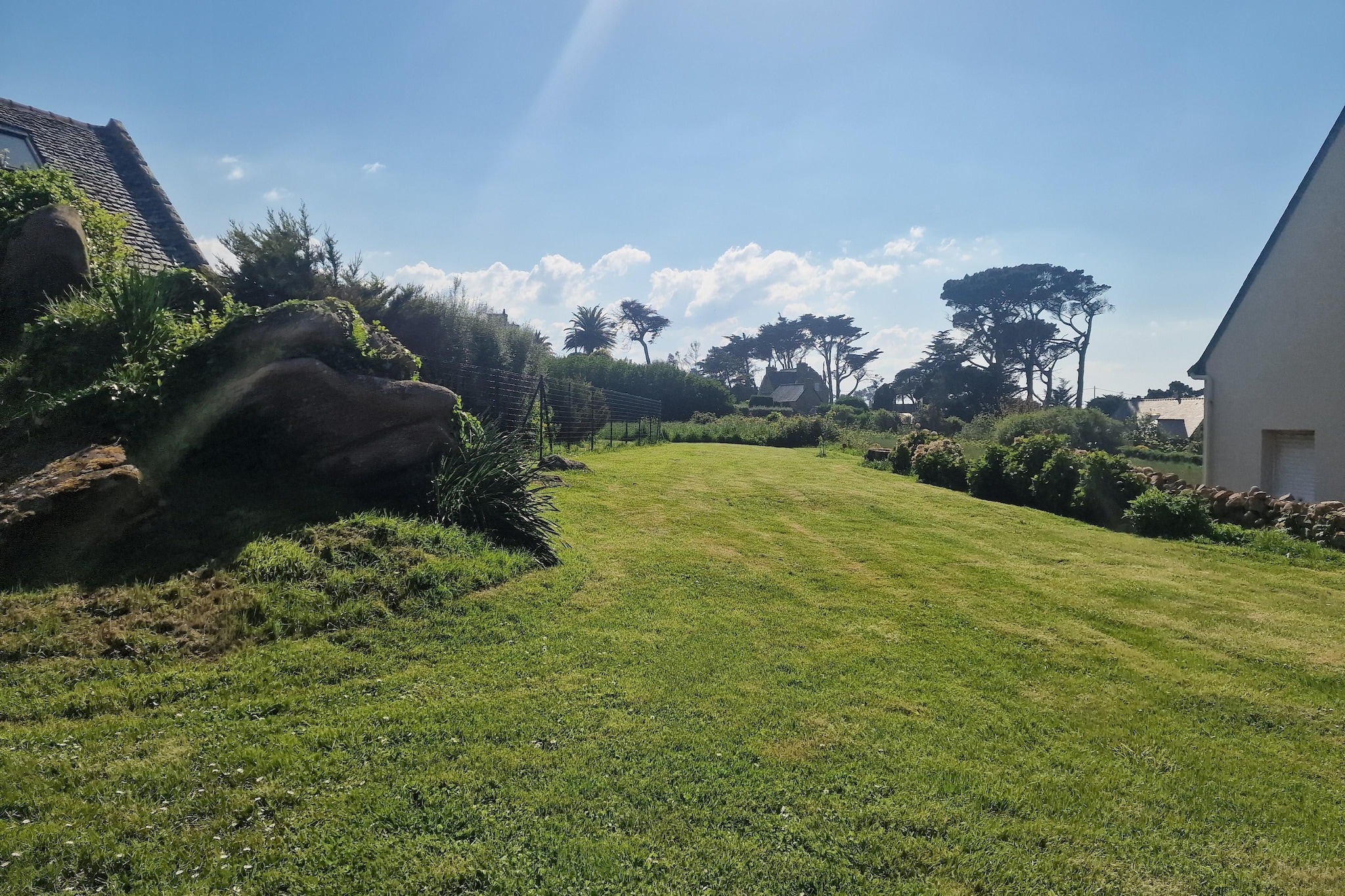 Holiday Home Plougasnou-Jardins en été
