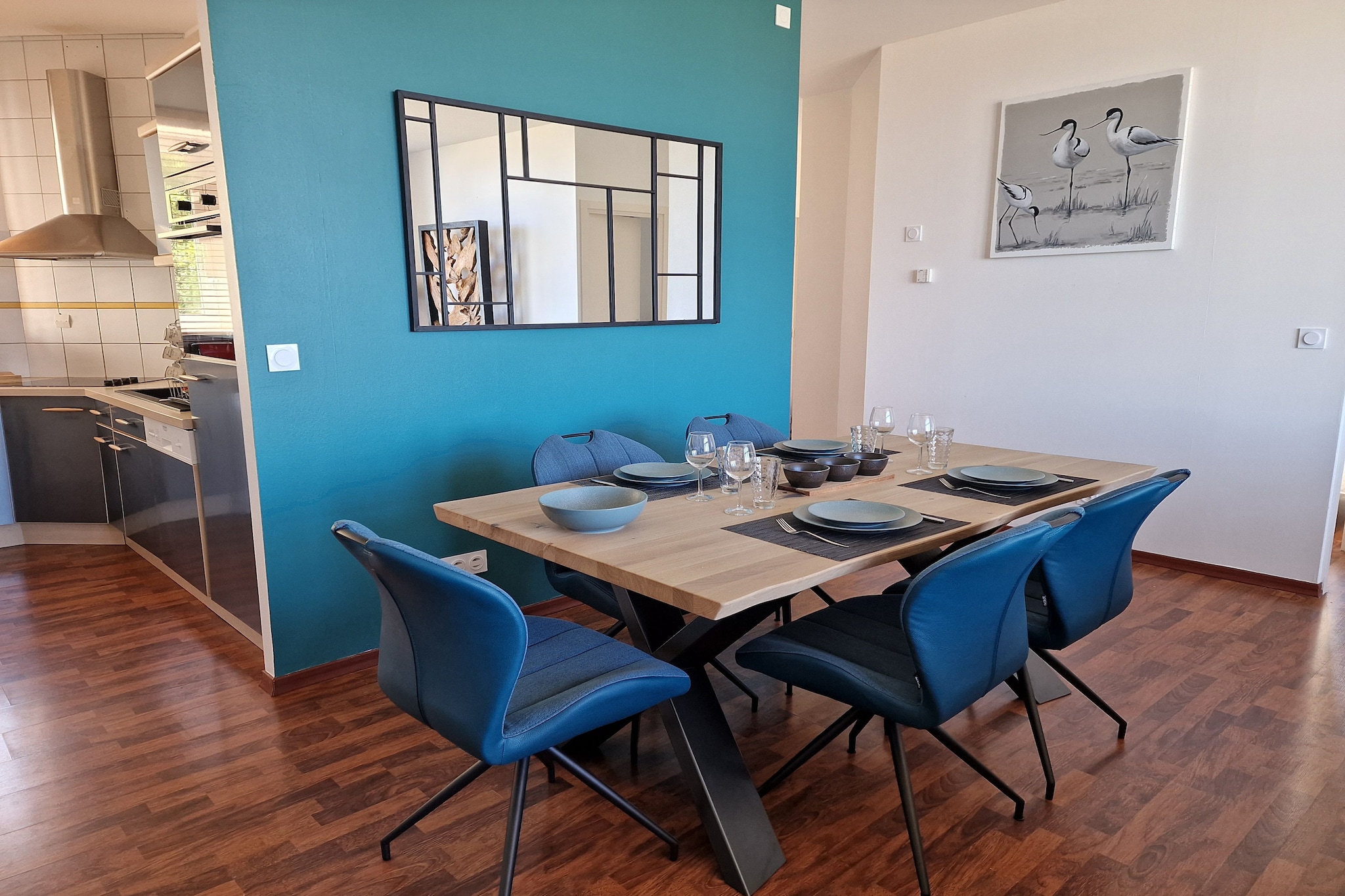 Ground floor: (open kitchen(electric kettle, toaster, cooker(4 ring stoves, ceramic), espresso machine, oven, microwave, dishwasher, fridge, tumble dryer, washing machine), Living/diningroom(TV(no dutch television channels, no german television channels)), bedroom(double bed(160 x 200 cm)), bedroom(single bed(90 x 190 cm), single bed(90 x 190 cm)), bathroom(shower), toilet)\n\nBBQ, parking, lounge set