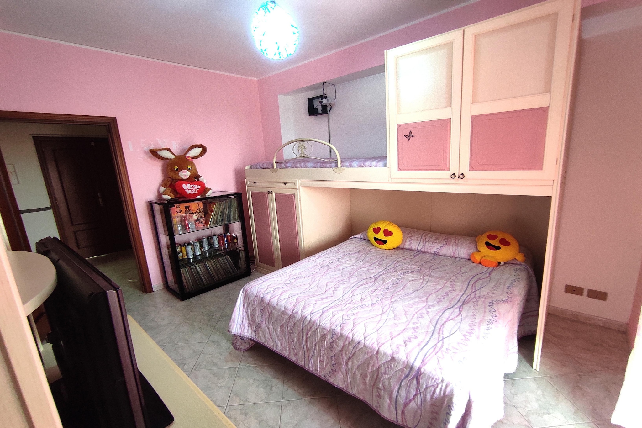 Bed Room