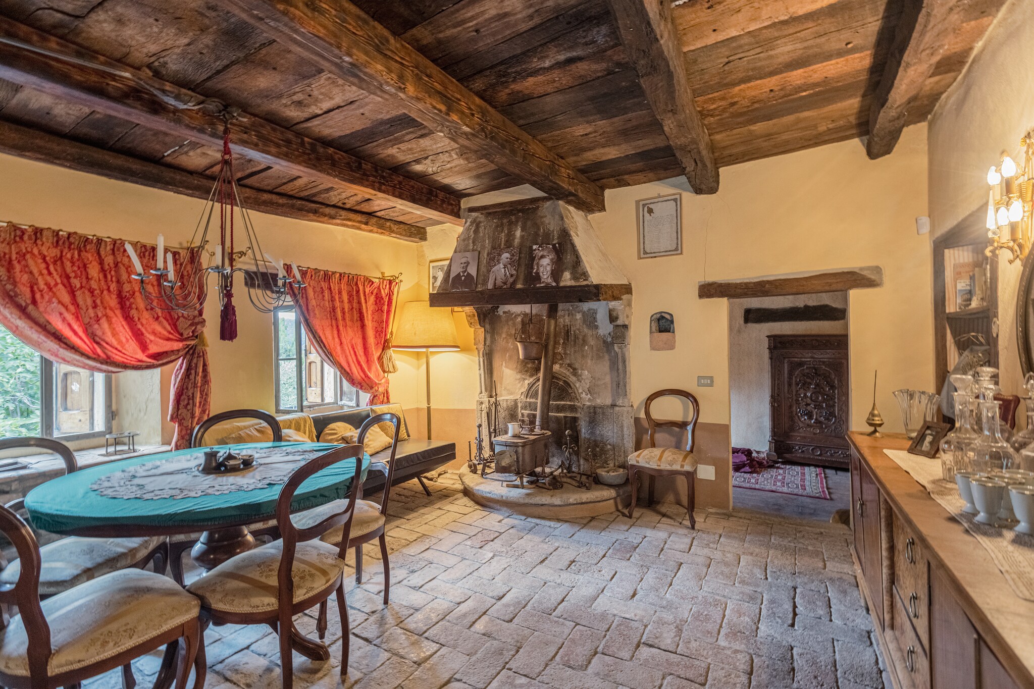 House in Vergato with Treehouse & BBQ