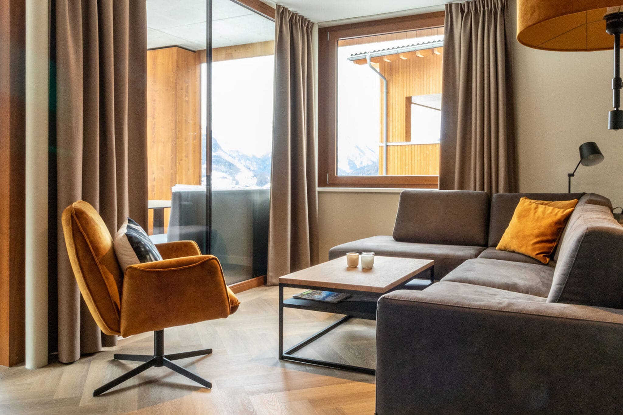 Appartement stylé avec sauna, domaine skiable à 600 m