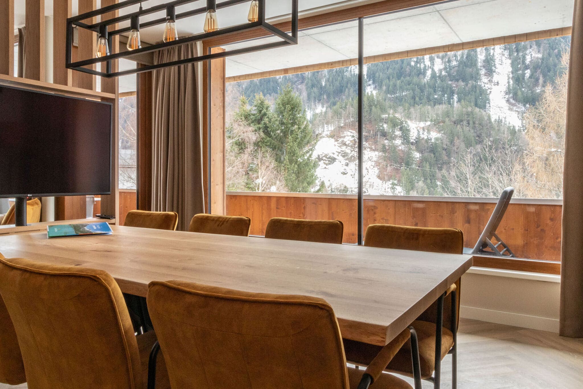 Stijlvol appartement met sauna, skilift op 600 m.