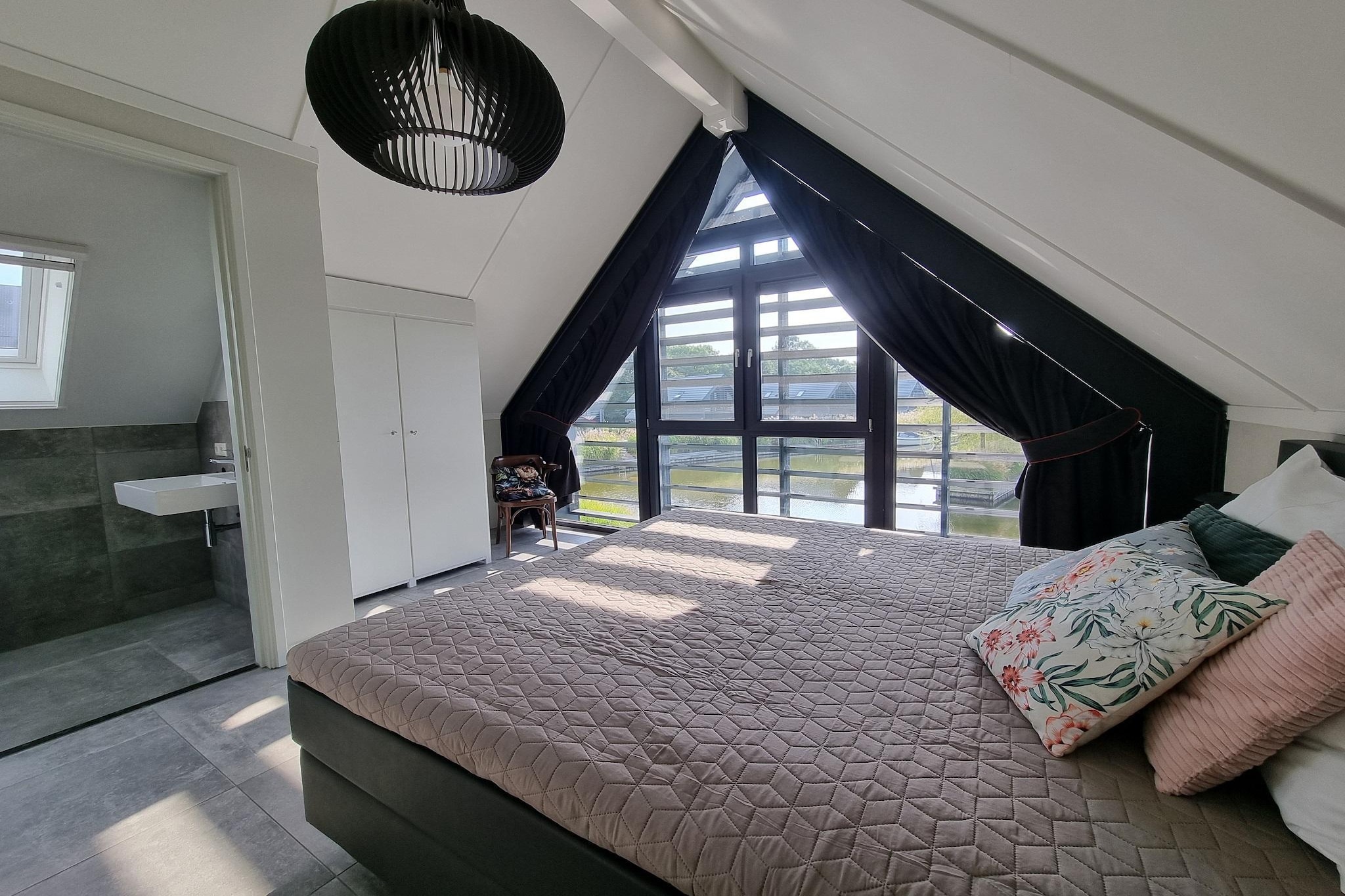 Watervilla Santjin-Slaapkamer