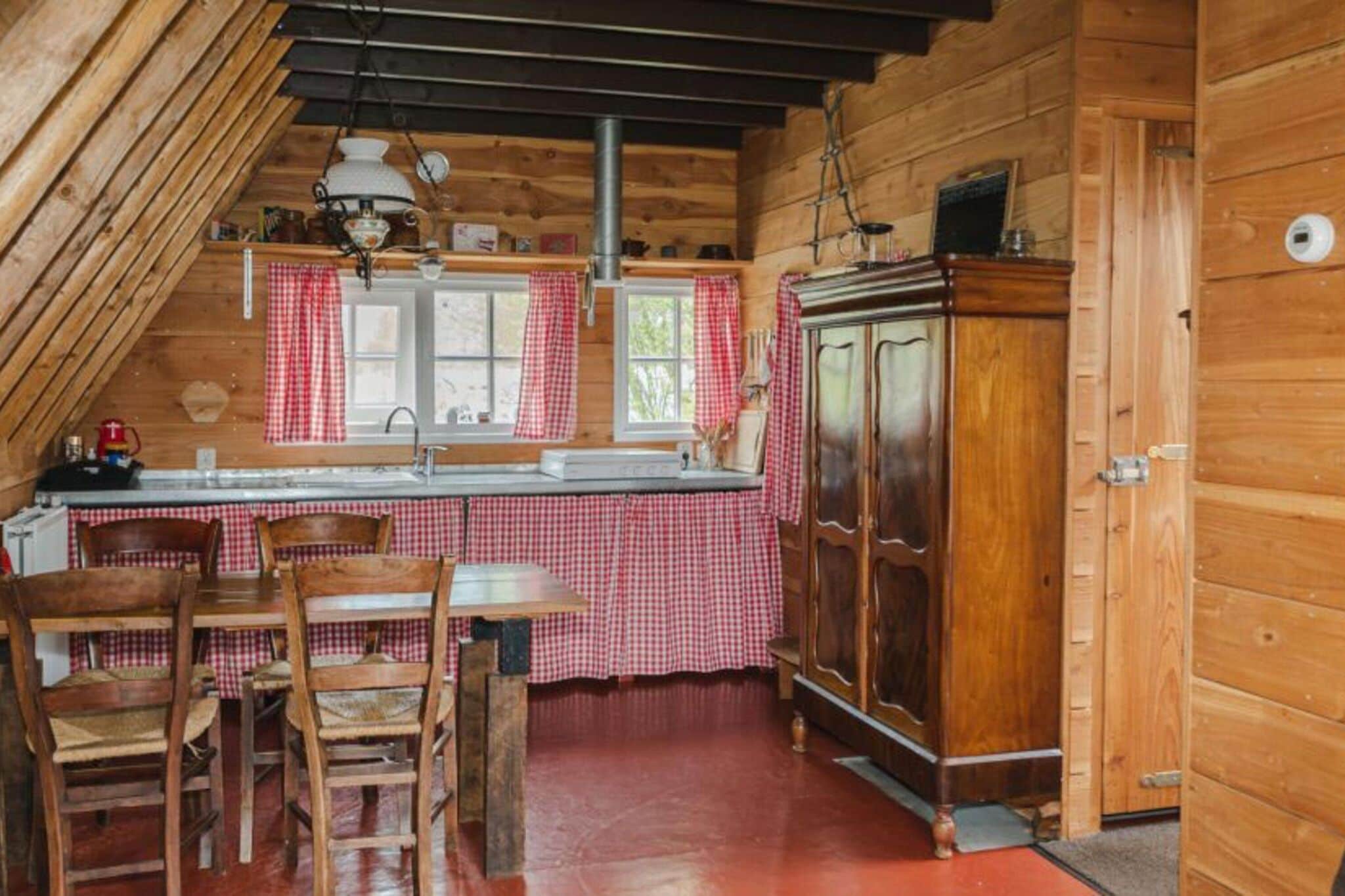 Einzigartige Drenther Sodenhütte mit Terrasse in Ruinerwold