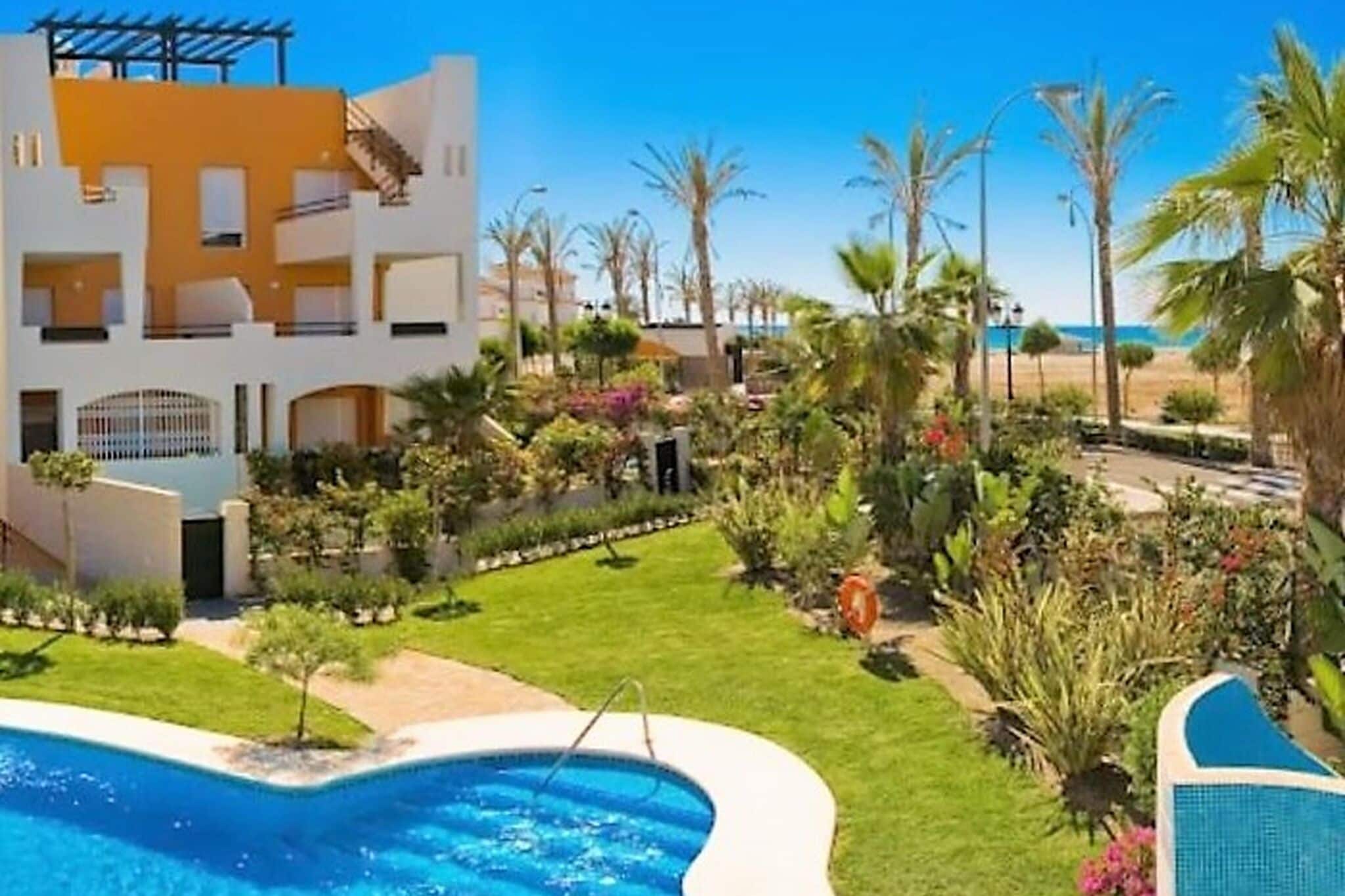 Aangenaam appartement in Vera Playa vlakbij het strand
