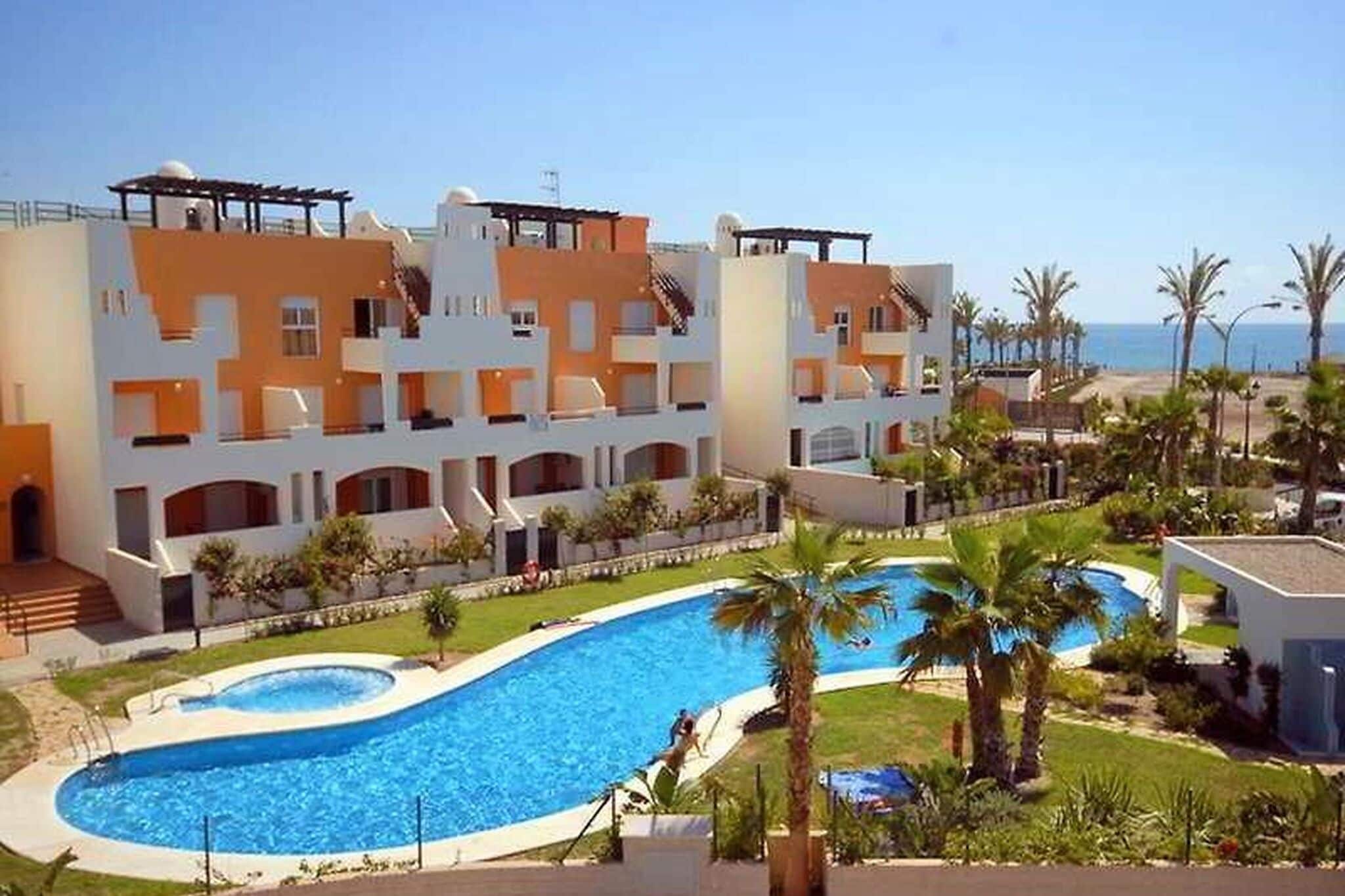 Aangenaam appartement in Vera Playa vlakbij het strand