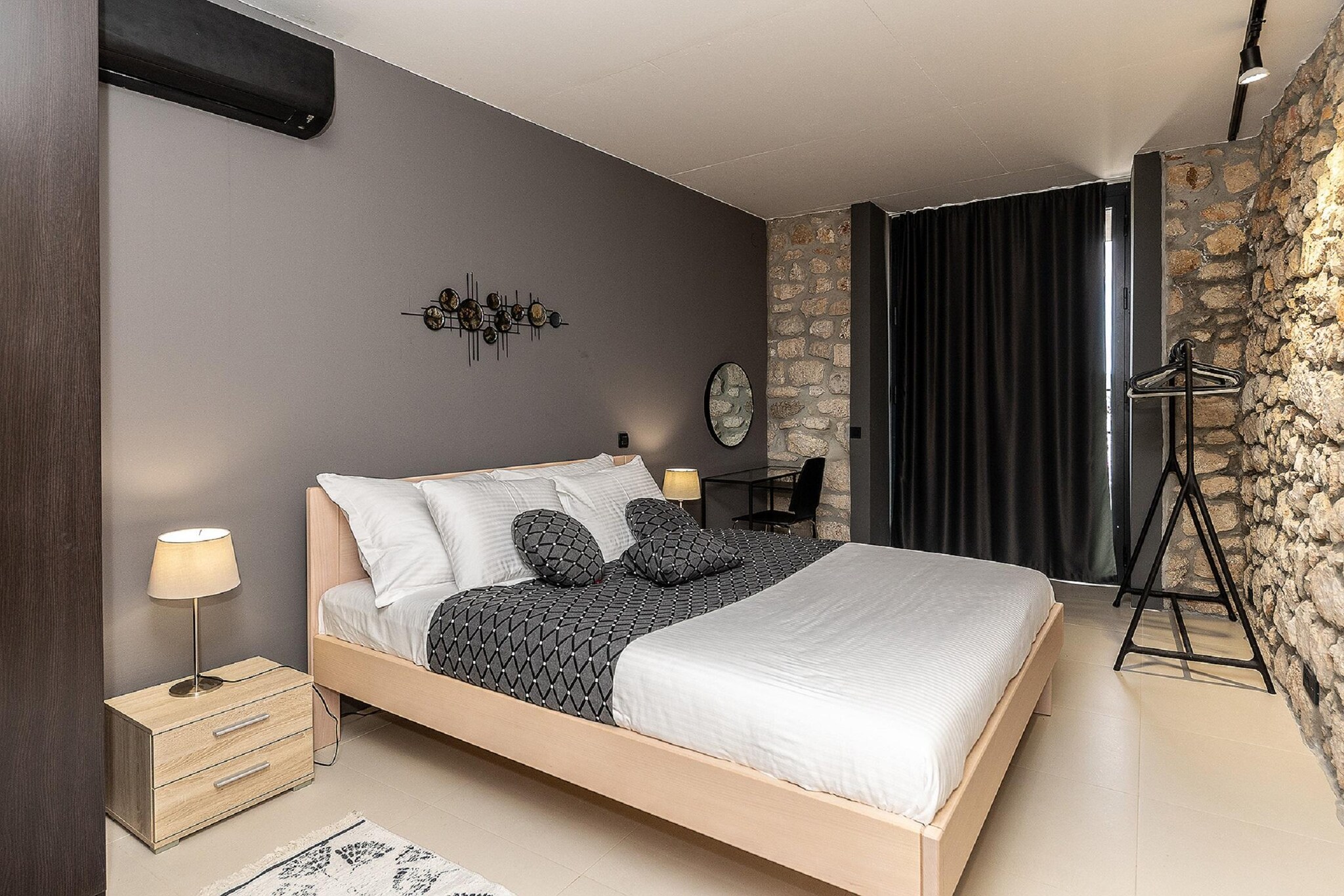 Ground floor: (Living room(double sofa bed, TV, seating area), Large kitchen(hob, hood, oven, microwave, dishwasher, fridge-freezer, washbasin), bathroom(washbasin, toilet, bidet, washing machine))\n\nOn the 1st floor: (bedroom(double bed), bedroom(single bed, double bed), bathroom(bathtub with shower, washbasin, toilet, bidet), terrace)\n\ngrill, shower(outside), patio, garden, garden furniture, swimming pool(private, opened from May upto and including Sep)