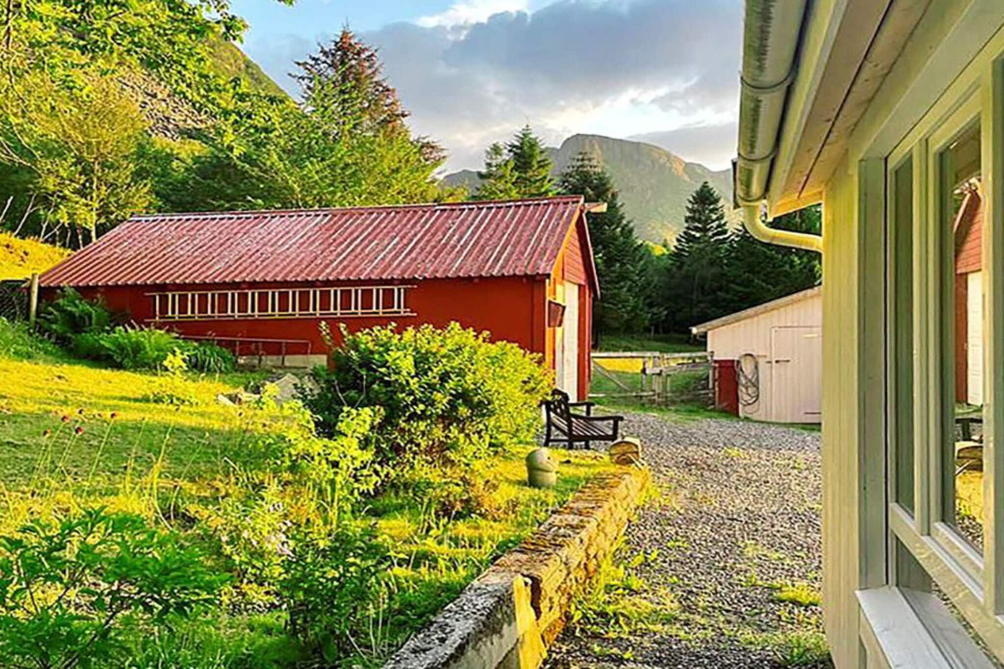 6 Personen Ferienhaus in MIDSUND-By Traum - Im Freien