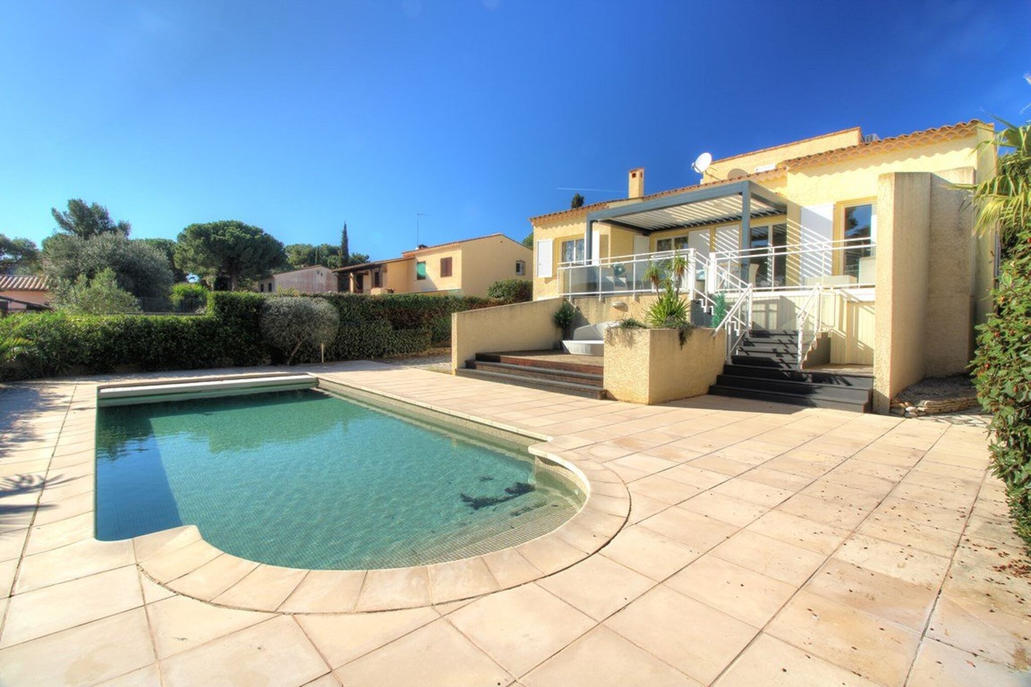 Prachtig vakantiehuis in Agde met privézwembad