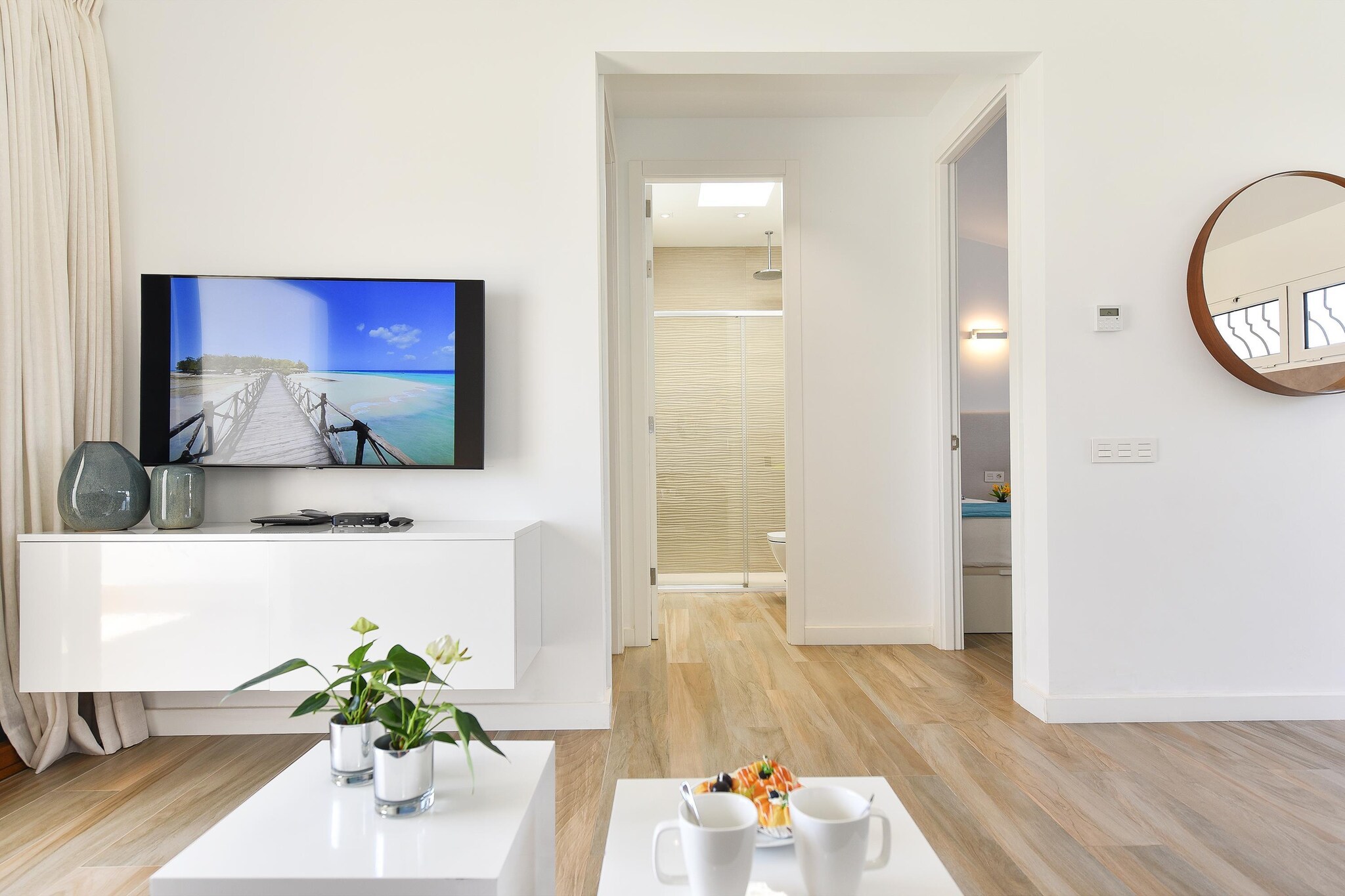 Central Bungalow with pool