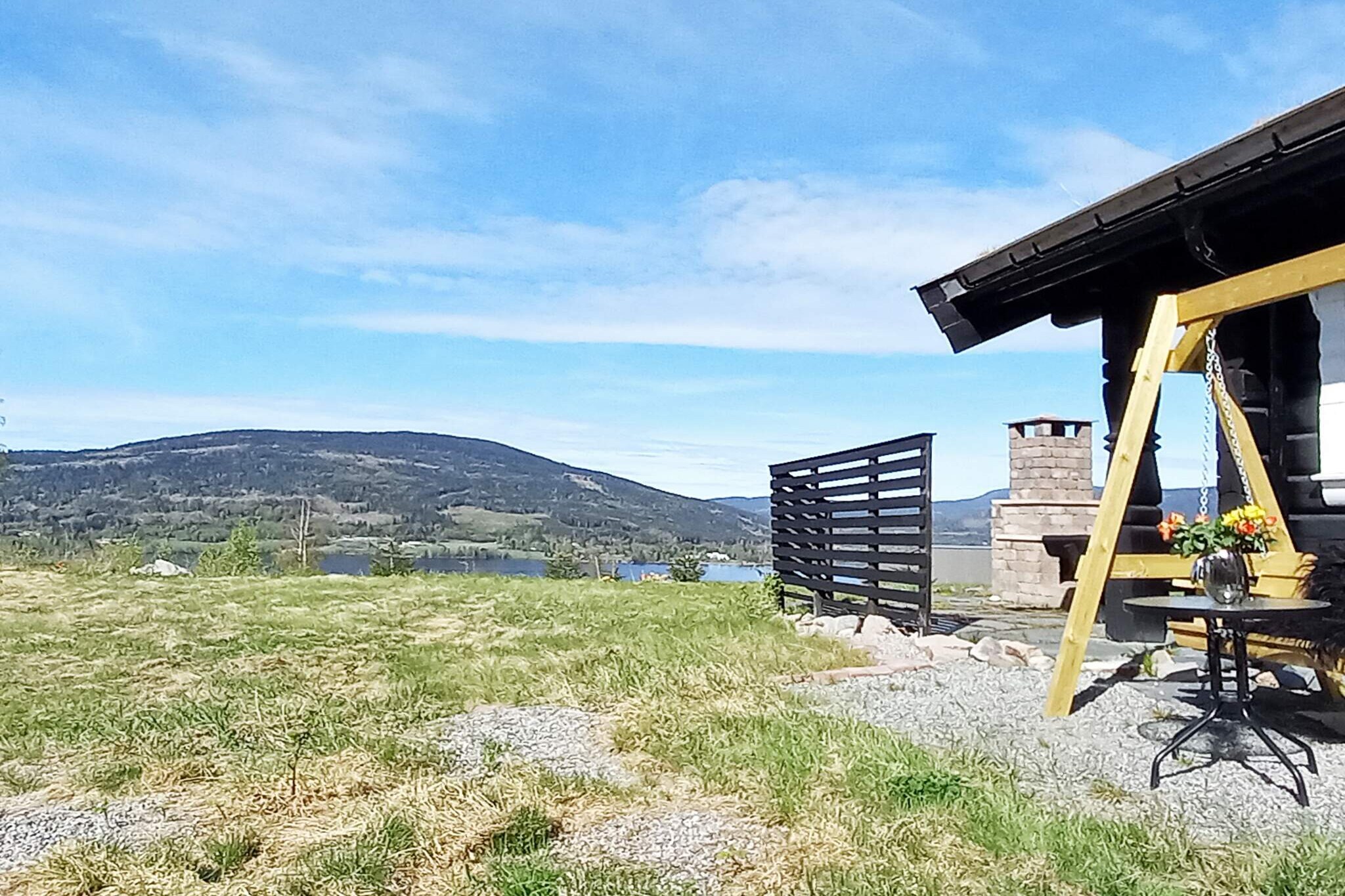 New and beautiful log cabin located on a hill with a beautiful view of Hurdalssjøen. From the terrace with barbecue and outdoor fireplace you can enjoy the view over the wonderful surroundings. The cottage contains a large living and dining room, 2 bathrooms and 4 bedrooms. There is a small loft above the living room if anyone wants to crawl up there and sleep. Waterborne underfloor heating throughout the cottage. Wood burning stove; one sack of firewood is included. If you want more firewood, you need to take care of it yourself. Hurdal offers beautiful fishing lakes, beaches, and skiing opportunities. The lake Hurdalssjøen is right nearby, here you can fish for pike and perch. The beautiful beach Å beach is about 3 km away with a lovely sandy beach, small benches and barbecue area. Hurdalssjøen Hotel has a pool and spa area which can be used by everyone for a fee. Råholt water park is only a 15-minute drive away. Alpaca hiking is also an activity you can take part in in Hurdal, trips of about 2 hours can be arranged for a fee. Lots of berries and mushrooms in the area. The nice farm shop Loftet at Eidsvoll is worth a visit, here you can shop and have lunch in the cozy café. In winter, you will find groomed cross-country trails right by the cottage. 10 km from Hurdal Ski Center with several slopes for both adults and children and a cafe with drinks and snacks. An hour to Oslo by car or train. If you are tempted by a summer trip aboard Skibladner, the world's oldest wheeled steamer in operation, it is just under an hour's drive to the harbor at Hamar, Kapp or Gjøvik. Several cabins are being built in this cabin area in Hurdal, so from time to time there may be some noise. The holiday house is not available for youth groups.