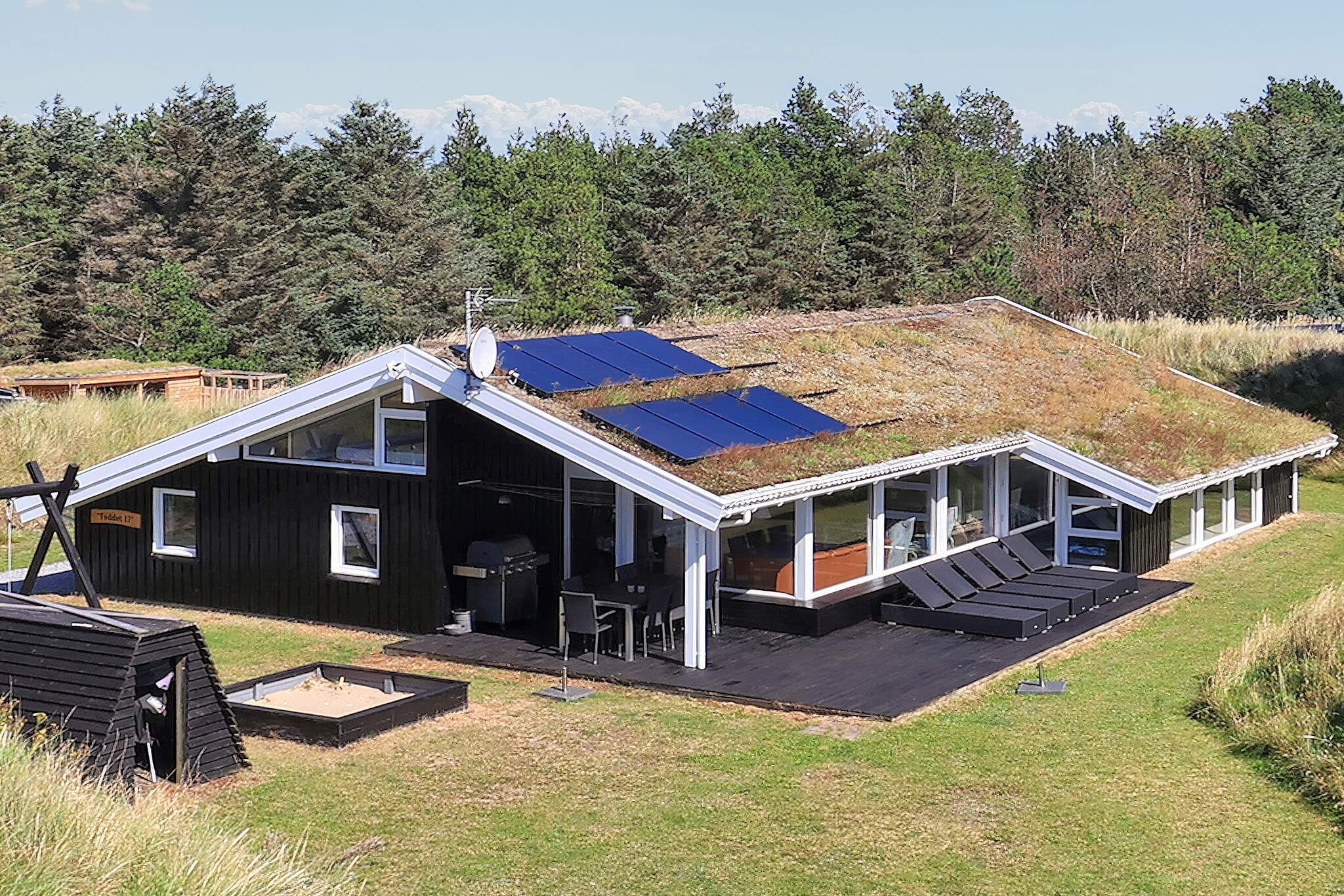 14 person holiday home in Blokhus-By Traum