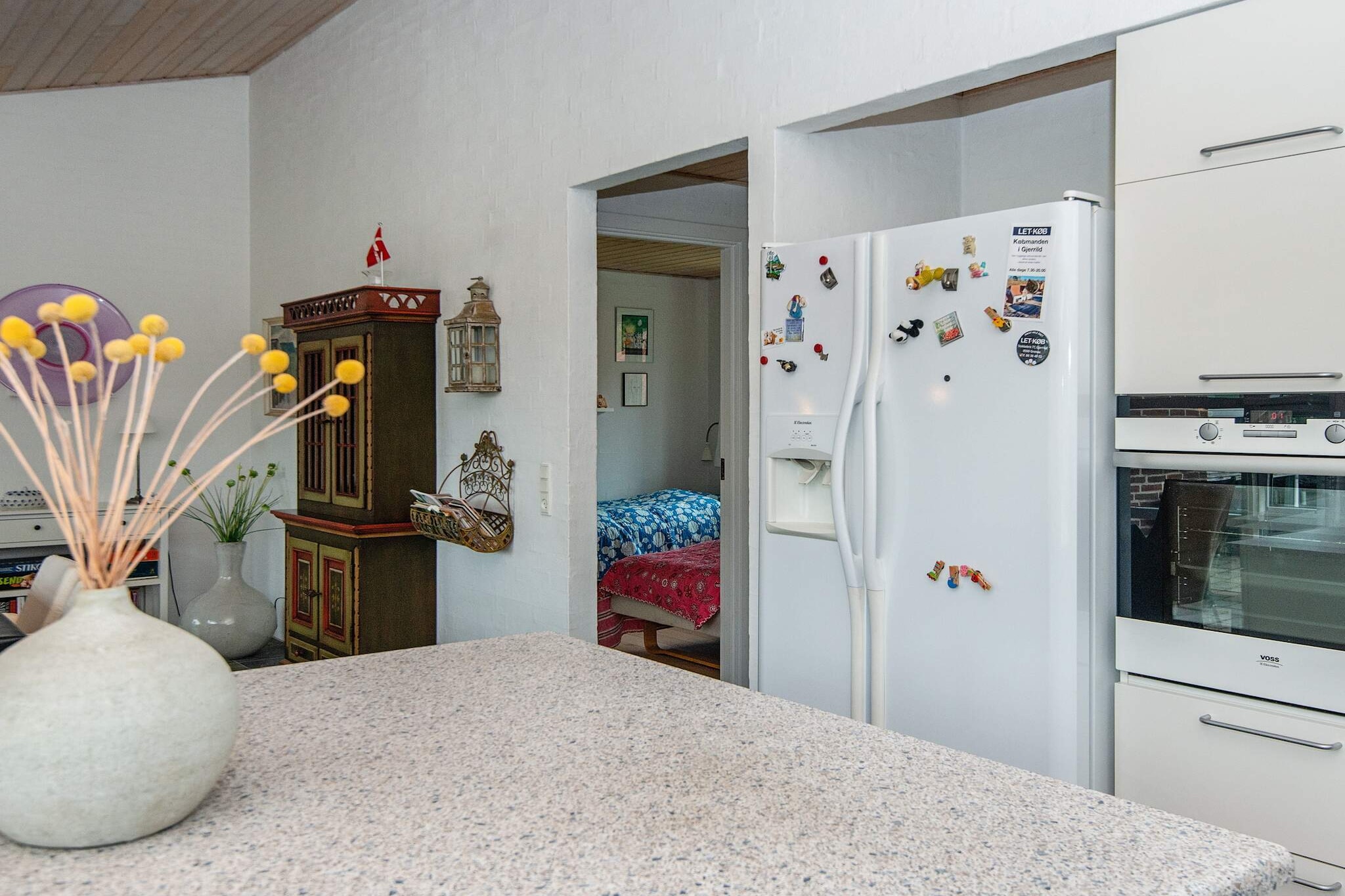 Cozy Property by Beach - Indoor
