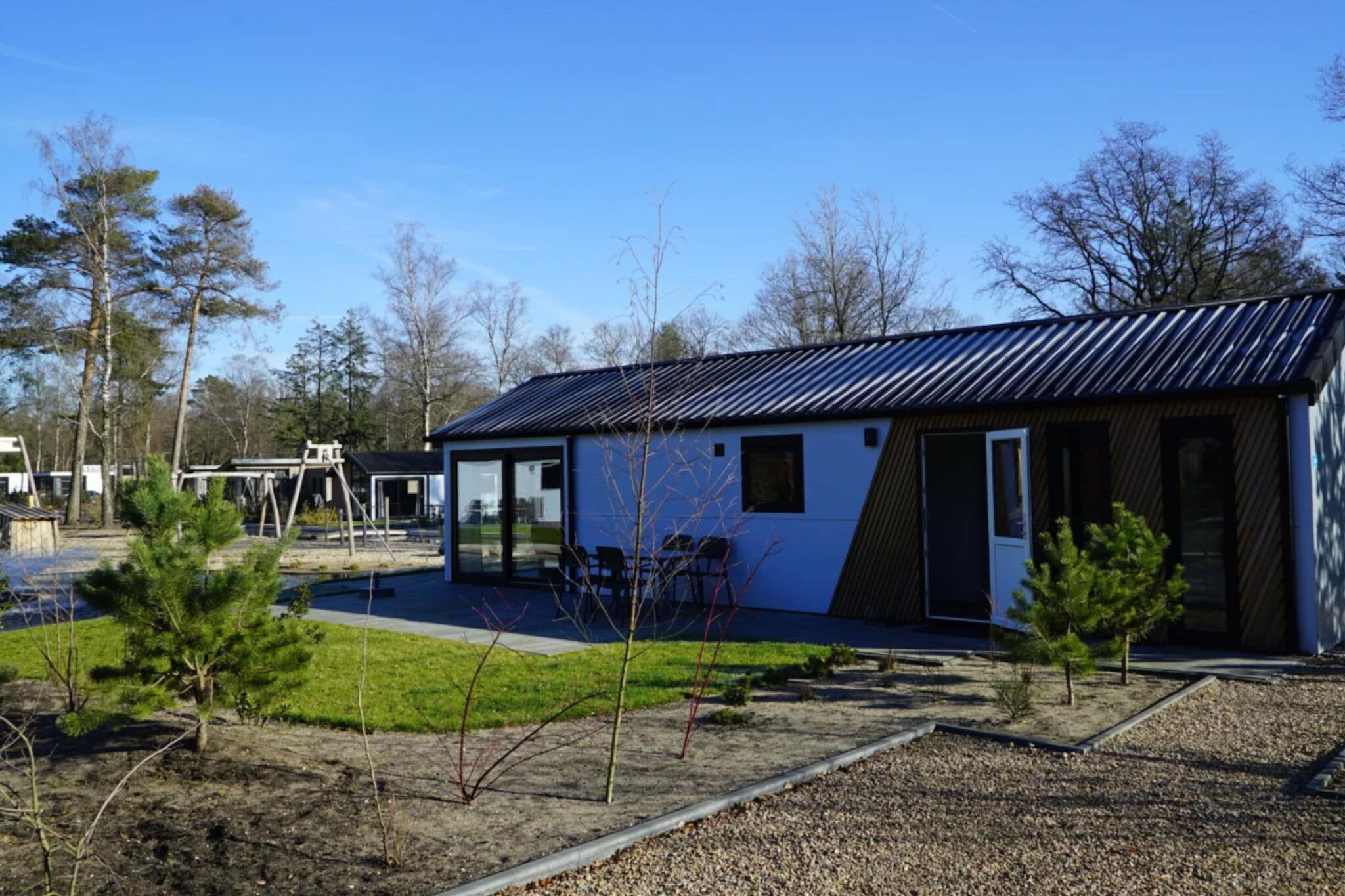 Nice chalet in a holiday park, adjacent to the Hoge Veluwe National Park