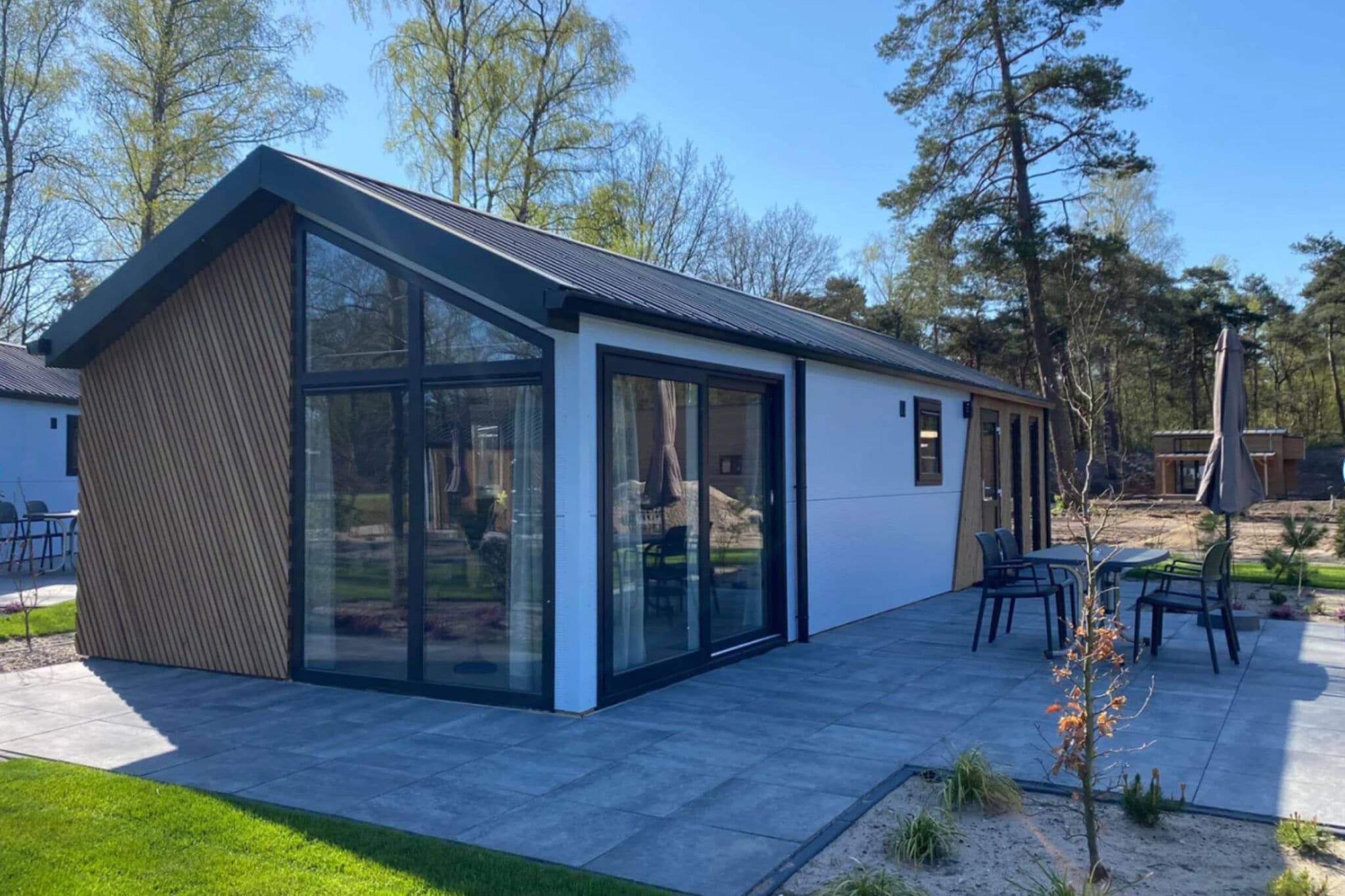 Nice chalet in a holiday park, adjacent to the Hoge Veluwe National Park