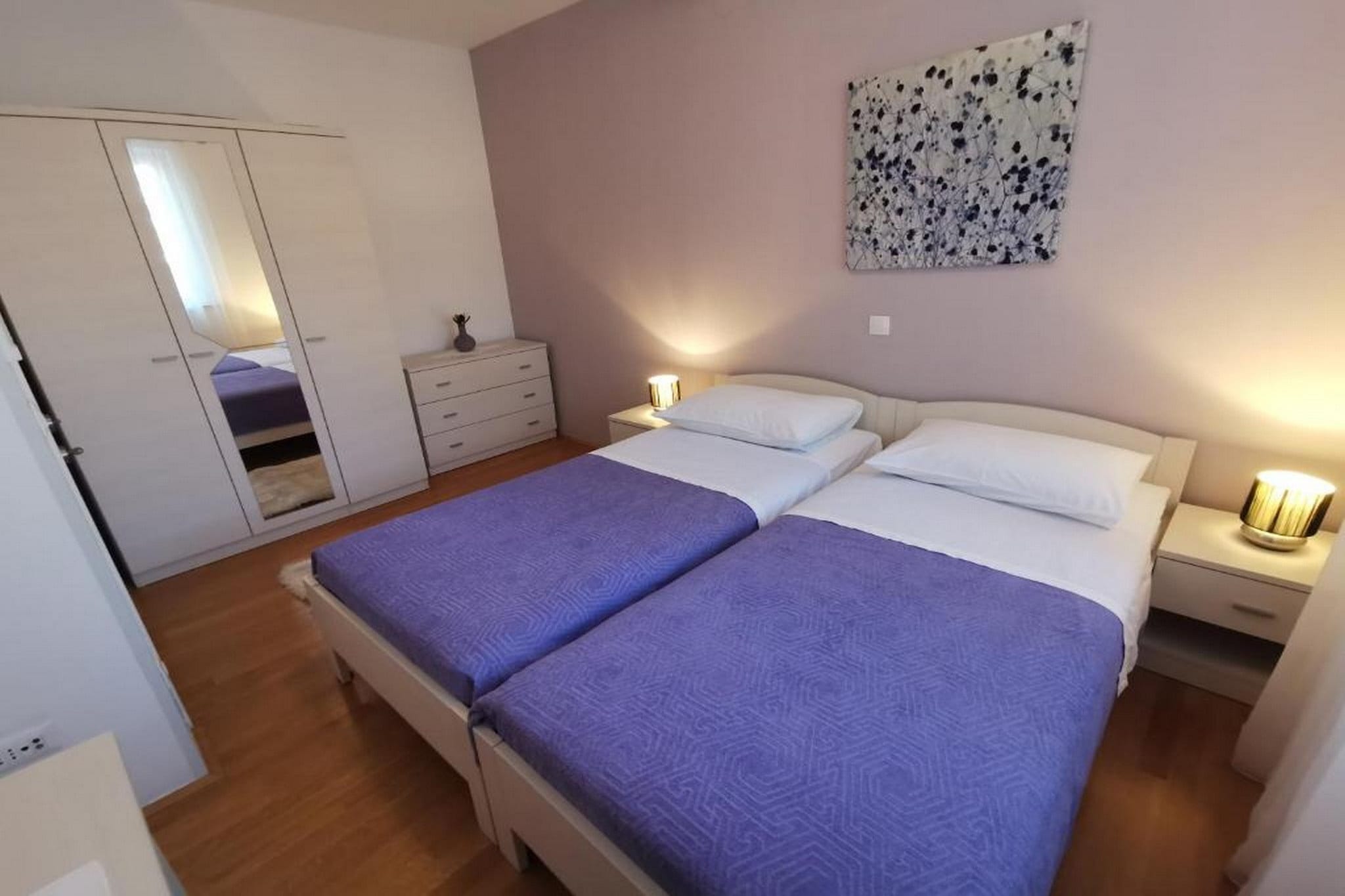 Studio Apartment Feather - Studio Apartment with Terrace-Bedroom